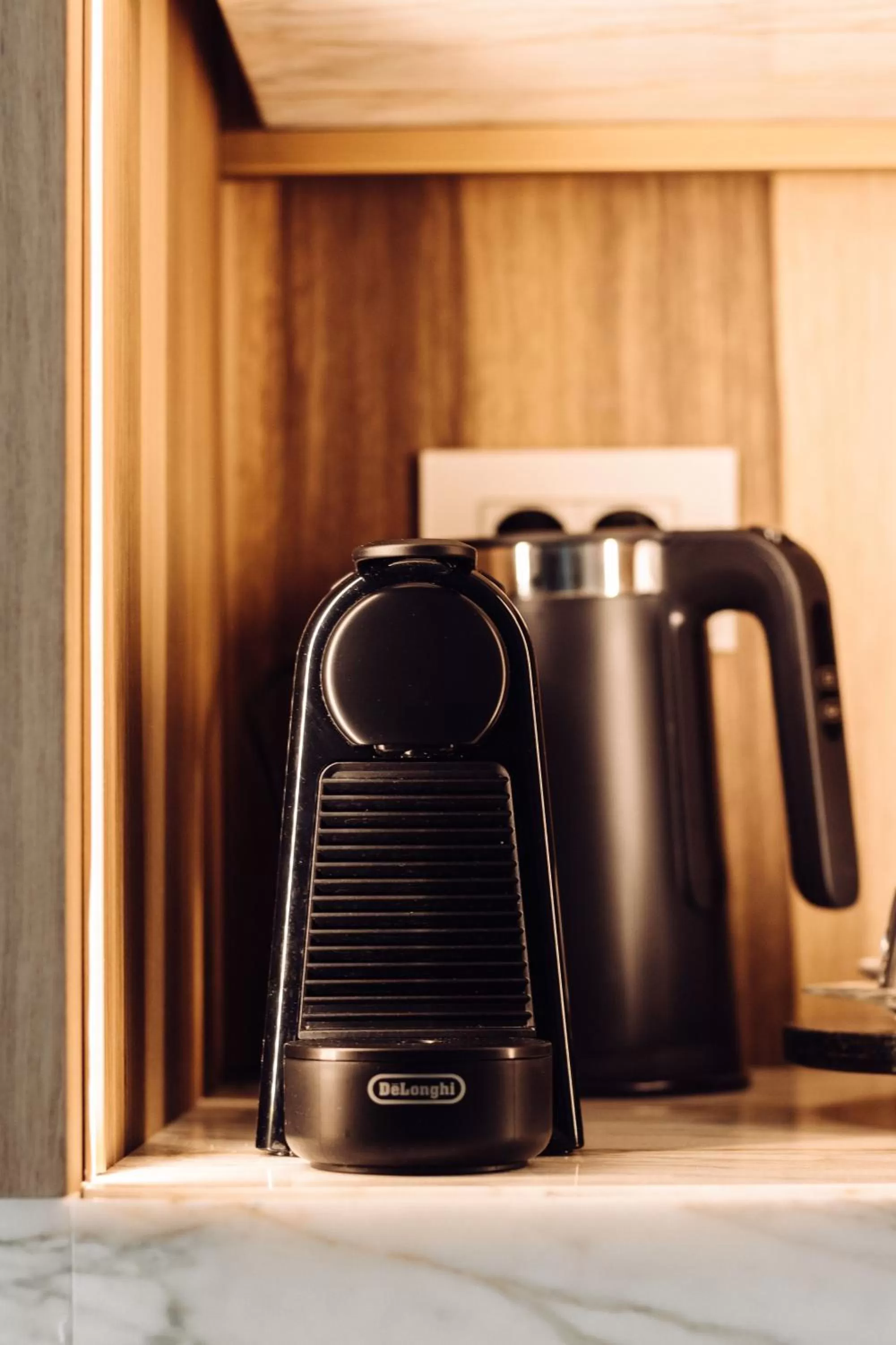 Coffee/tea facilities in Avgoustos Suites Naxos