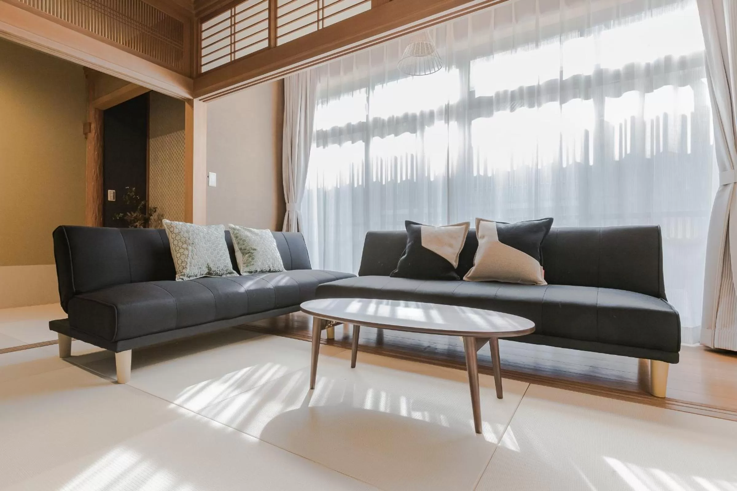 Photo of the whole room in Playsis Asakusa