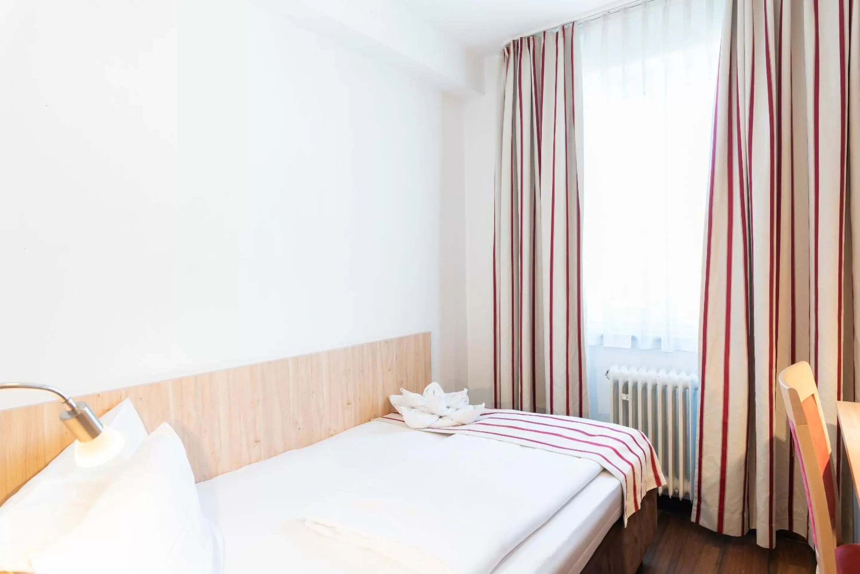 Single Room in Hotel Astoria Stuttgart City Single Room in Hotel Astoria Stuttgart City