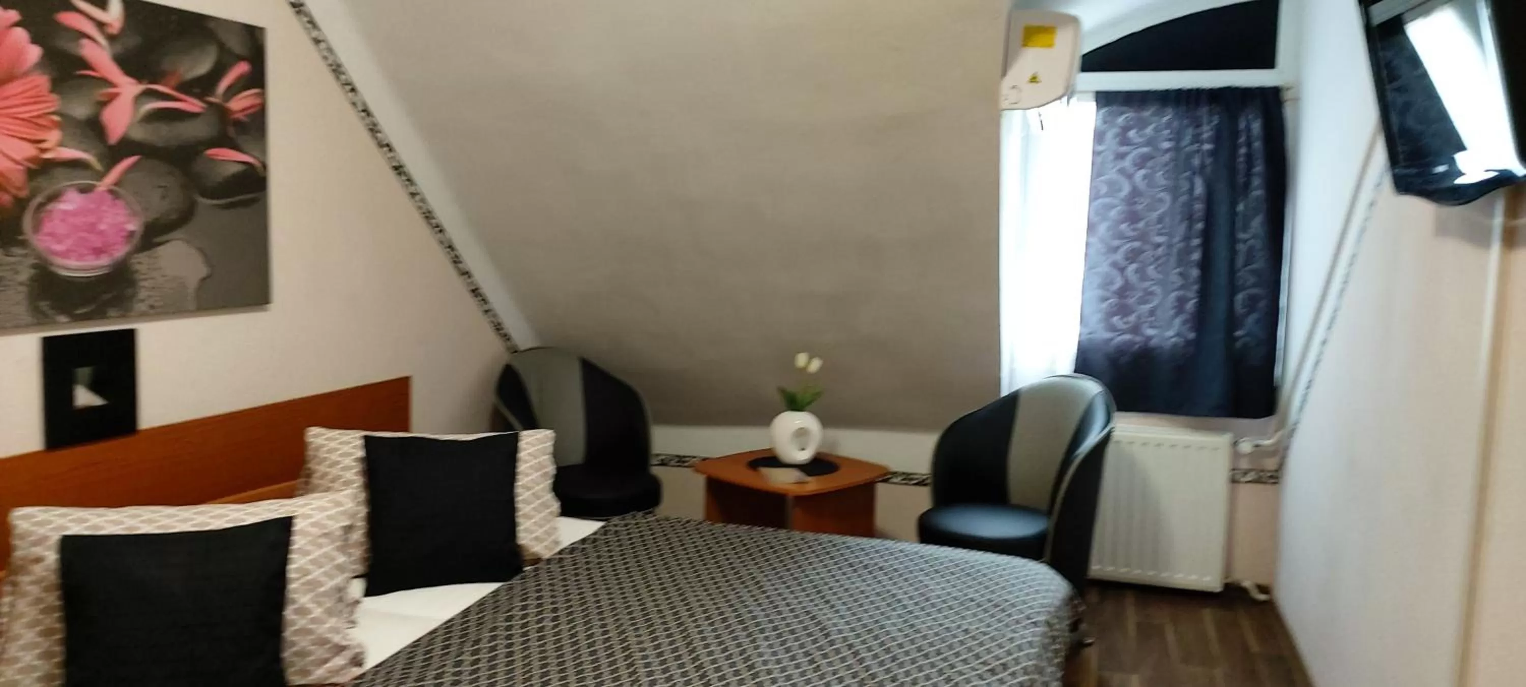 Seating Area in Romantik Étterem - Panzió