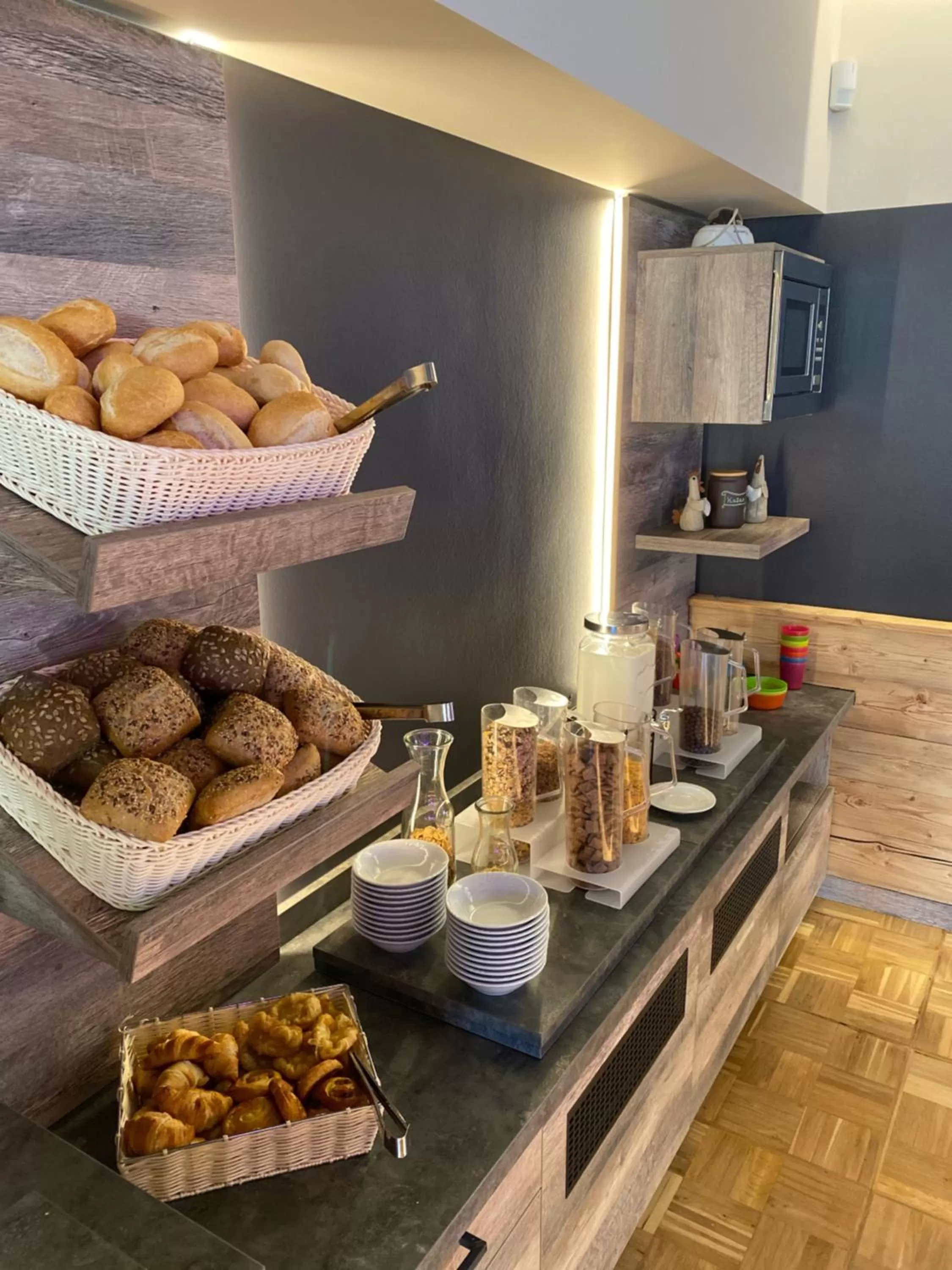 Buffet breakfast, Food in Familienhotel "Rhön Feeling"