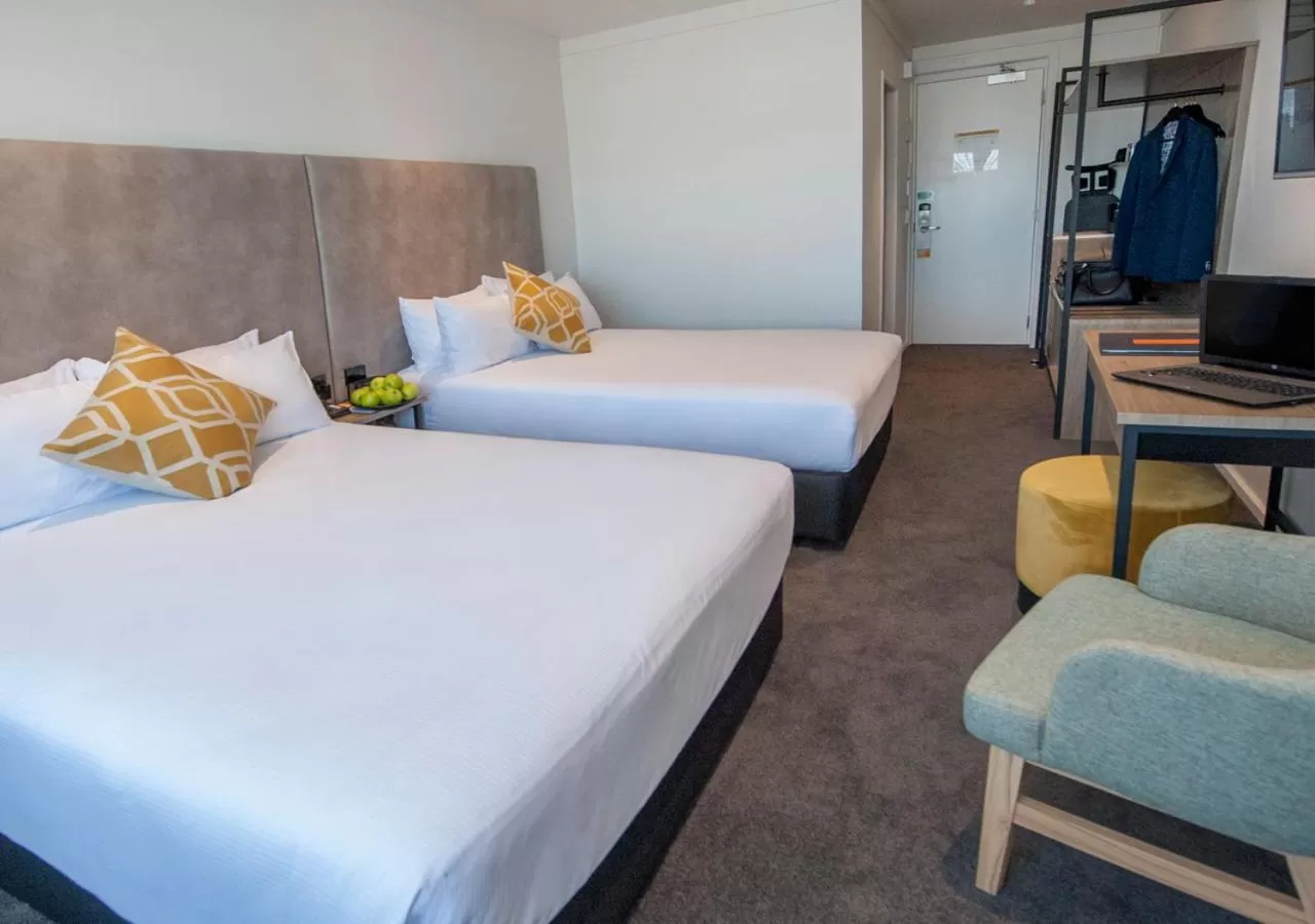 Bed in Sudima Hotel Lake Rotorua