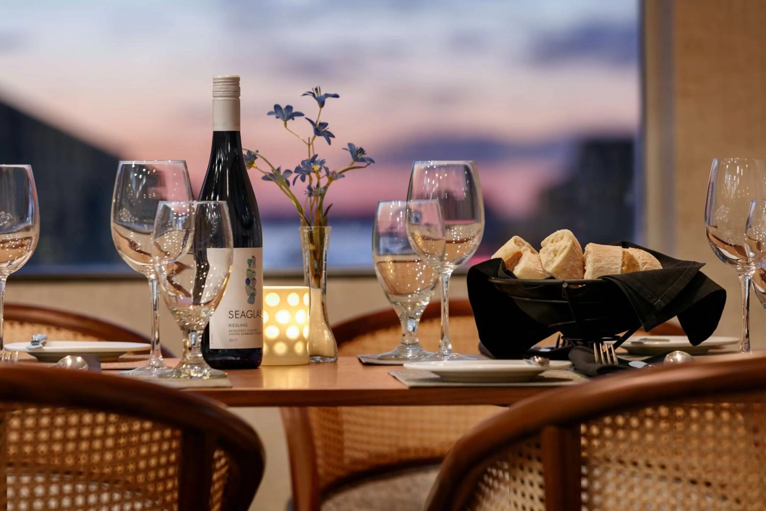 Restaurant/places to eat in Hilton Suites Ocean City Oceanfront