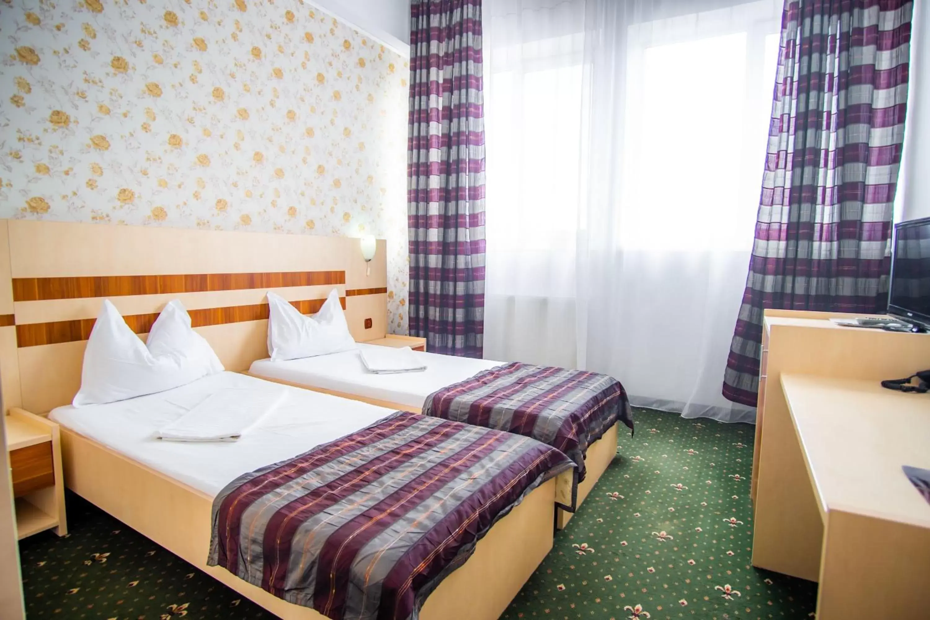 Standard Double Room in Hotel Turist Standard Double Room in Hotel Turist