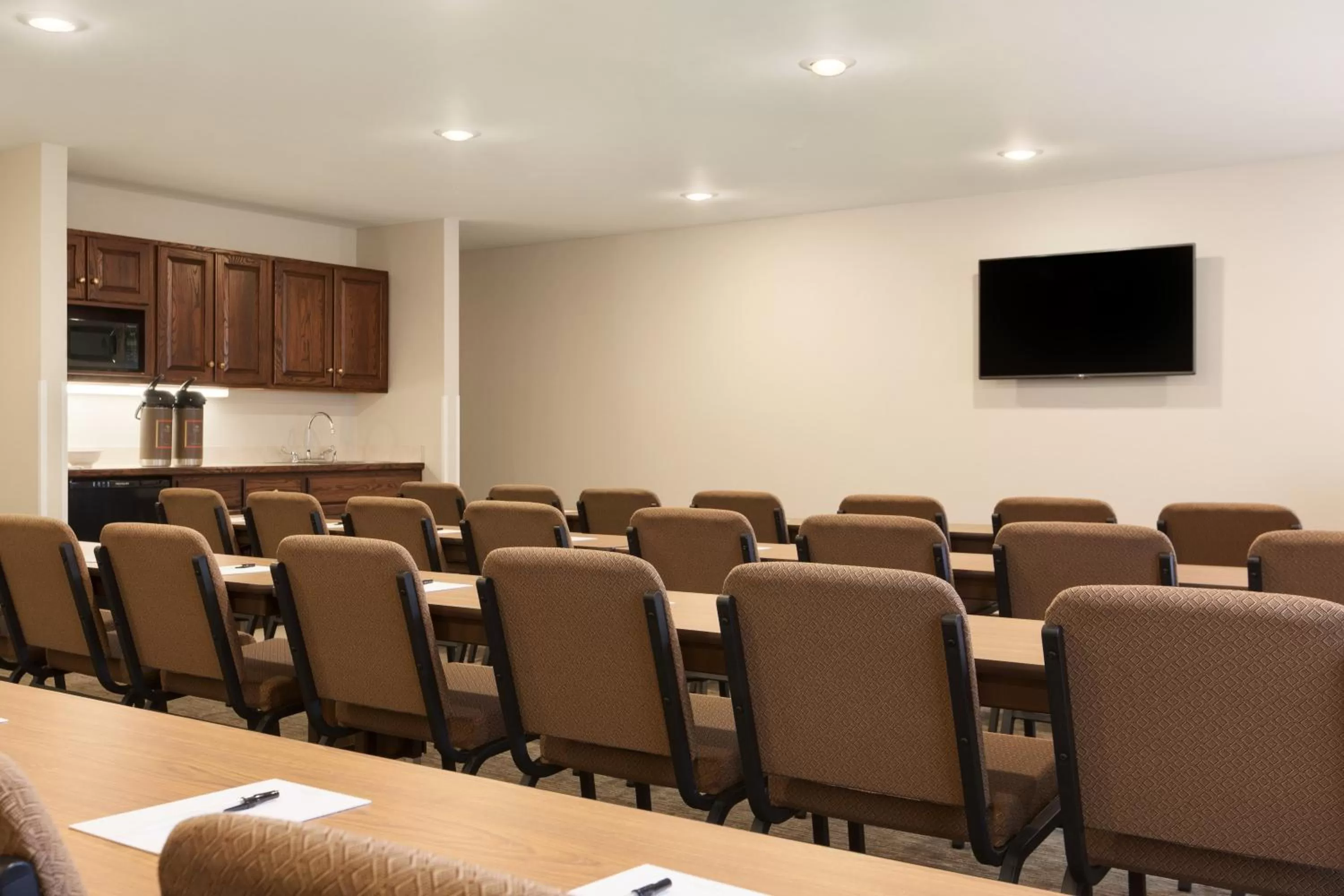 Meeting/conference room in Country Inn & Suites by Radisson, Lehighton-Jim Thorpe, PA