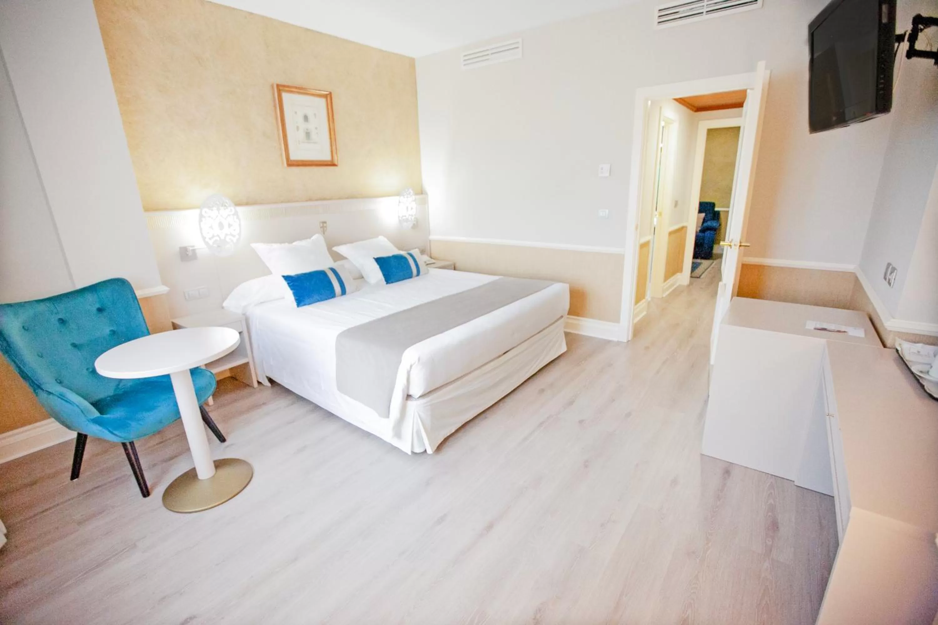 Bed in Hotel Alfonso VIII