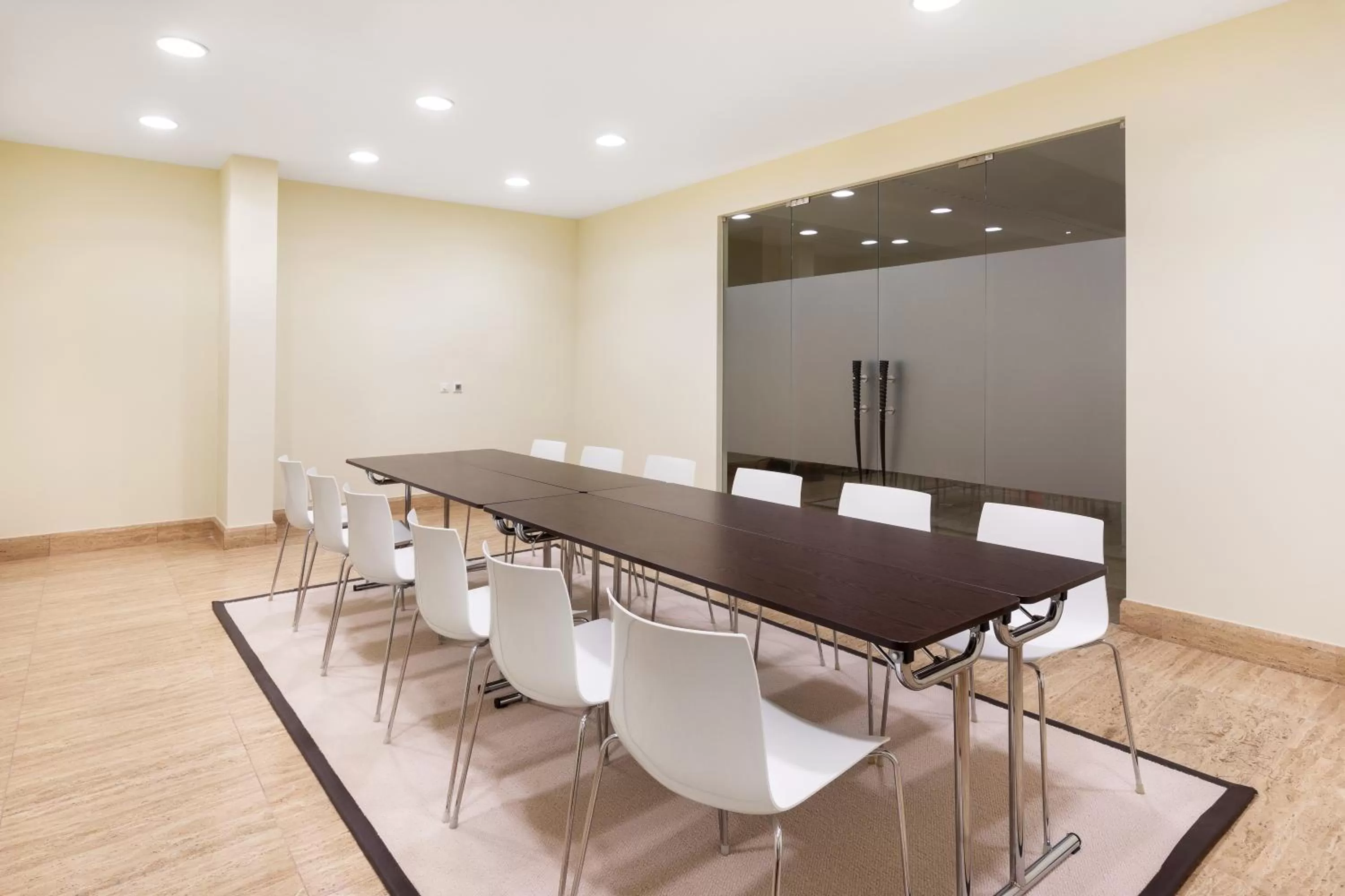 Business facilities in Cascade Wellness Resort