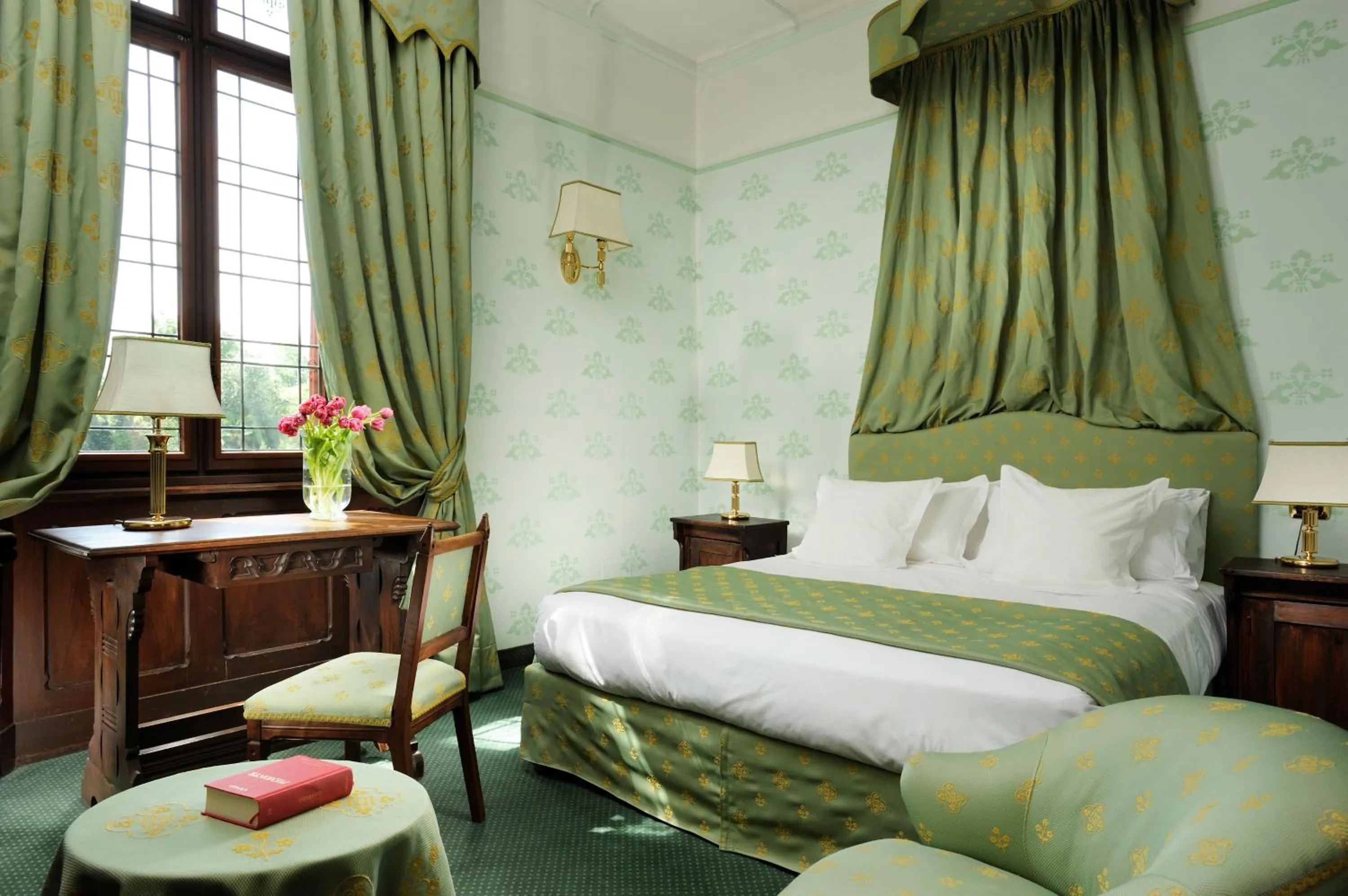 Photo of the whole room, Bed in Castello Dal Pozzo Resort Lago Maggiore - Preferred Hotels & Resorts