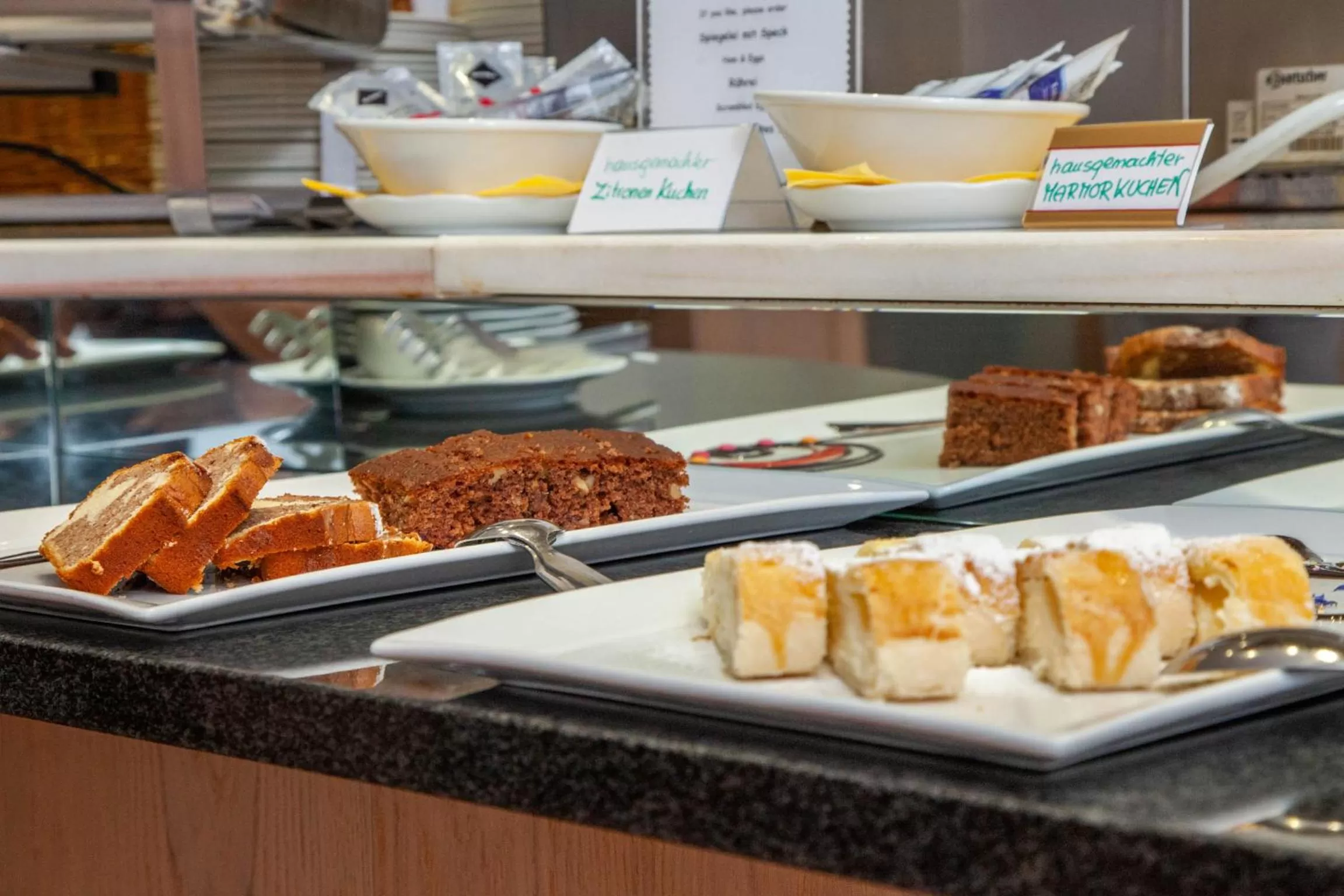 Buffet breakfast in Hotel Plattenwirt