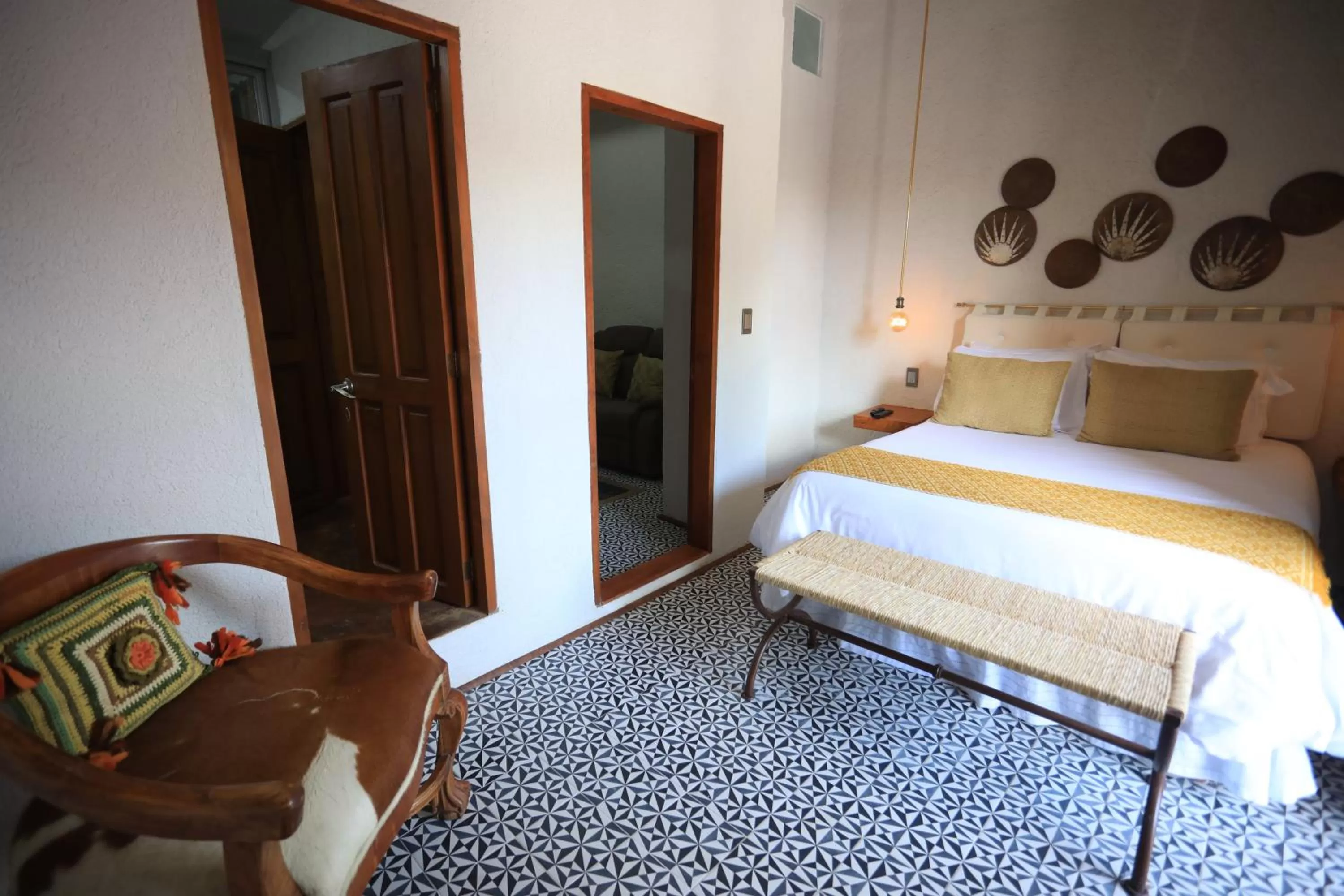 Photo of the whole room, Bed in La Dorada Town view