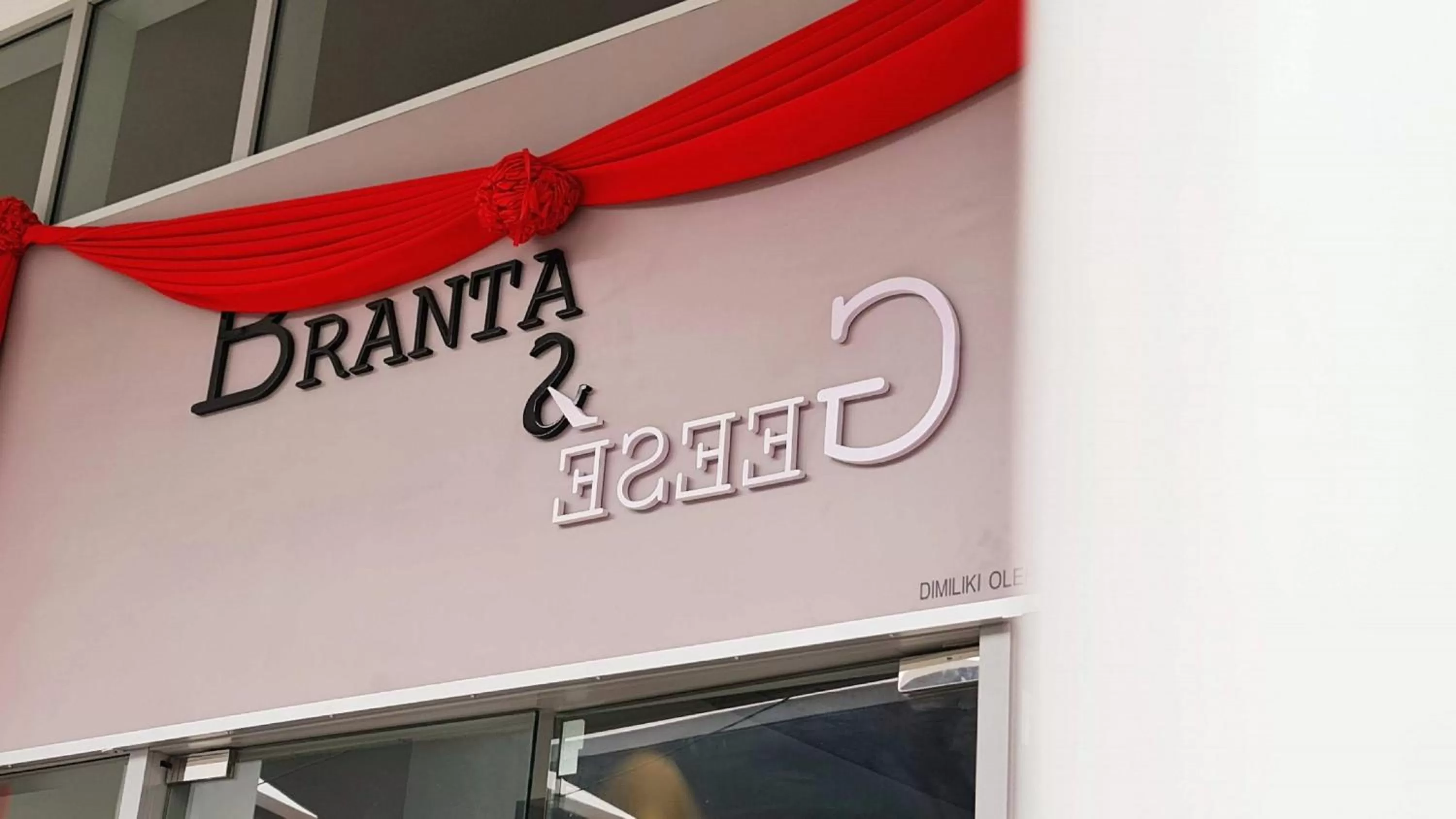 Restaurant/places to eat in Swan Garden Resort Hotel