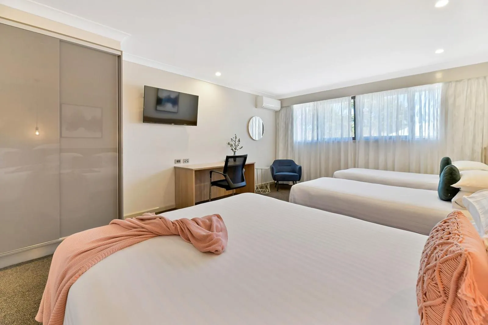 Bed in Central Caleula Motor Lodge