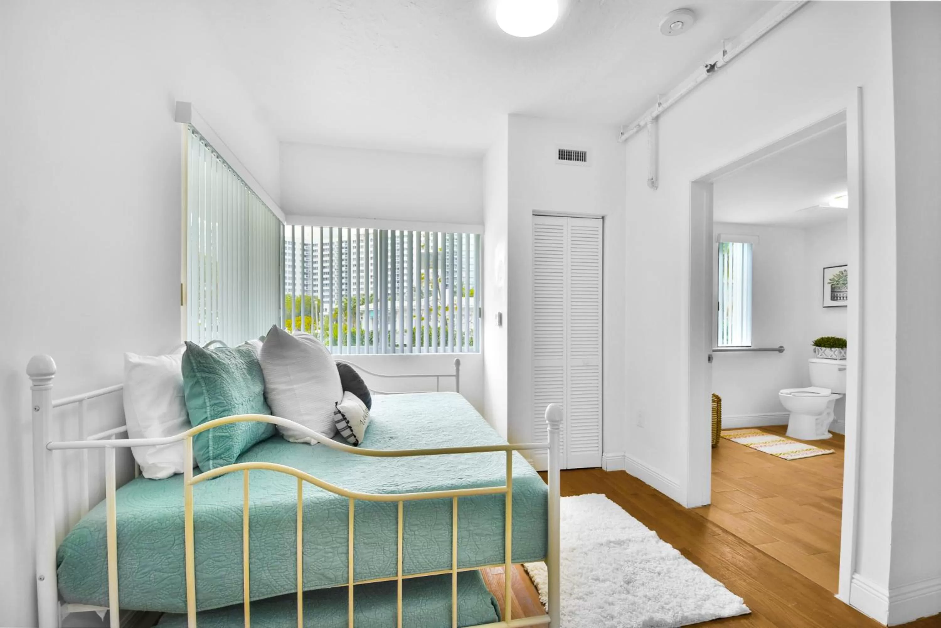 Apartment - Ground Floor in West Deco