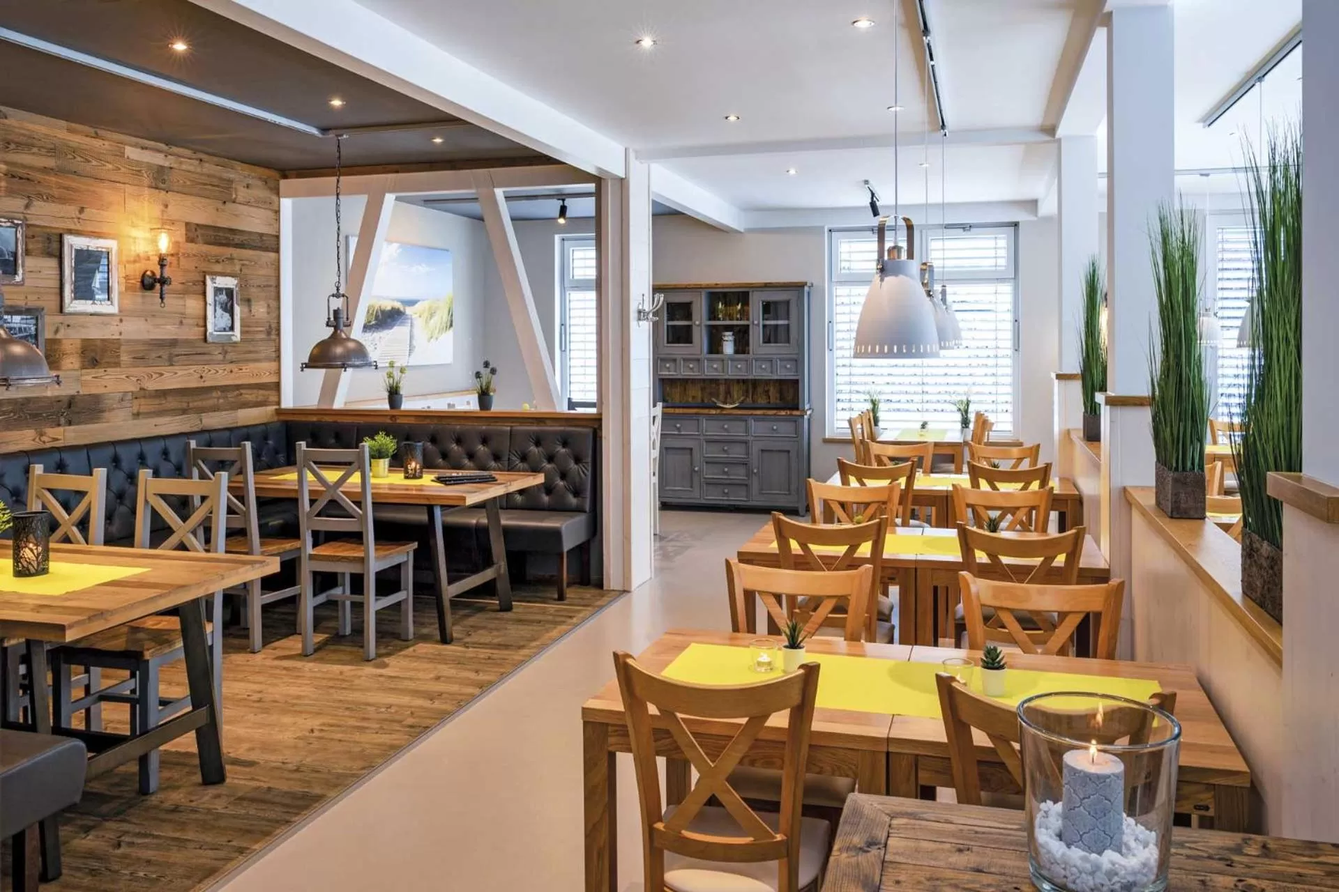 Restaurant/places to eat in Hotel sleep & go