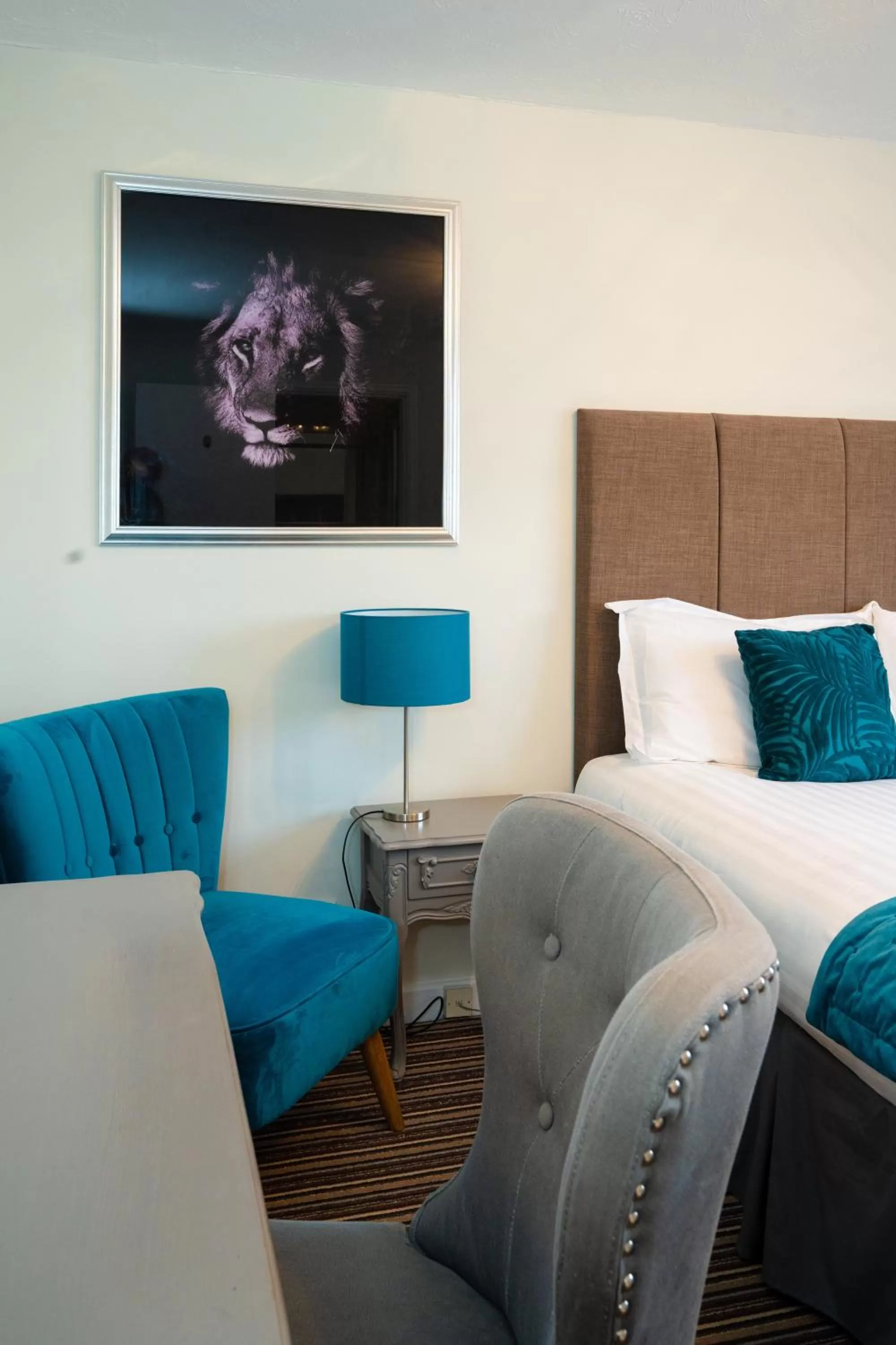 Bed in White Lion Hotel