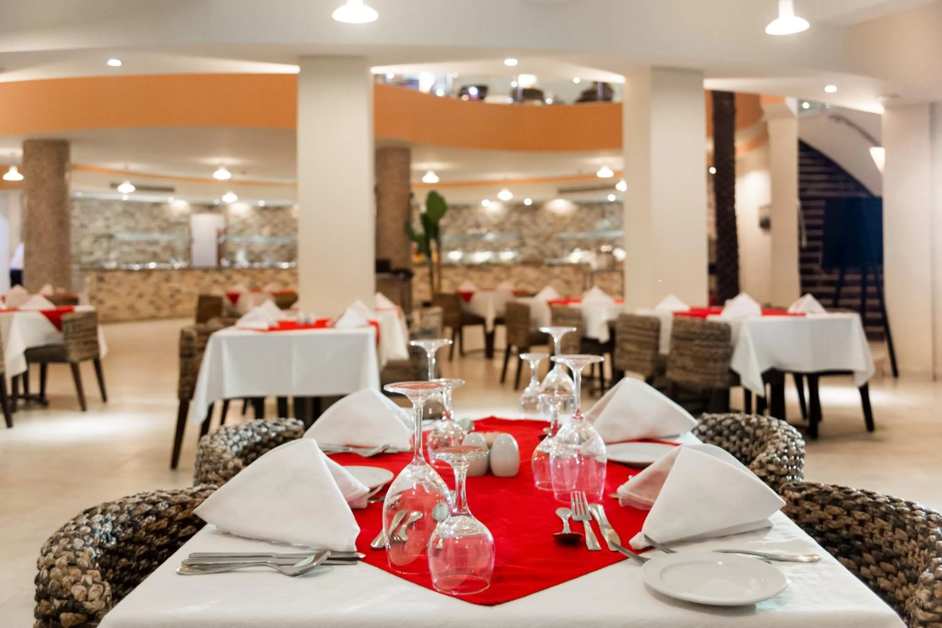 Restaurant/places to eat in Coral Sun Beach