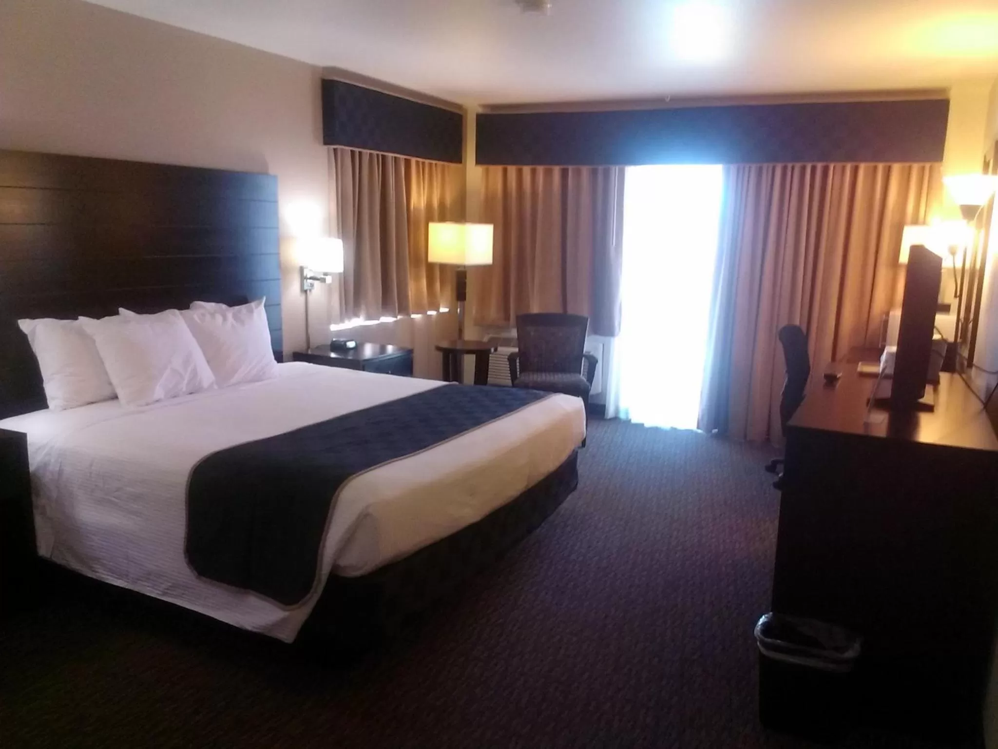 Bed in Days Inn & Suites by Wyndham Page Lake Powell