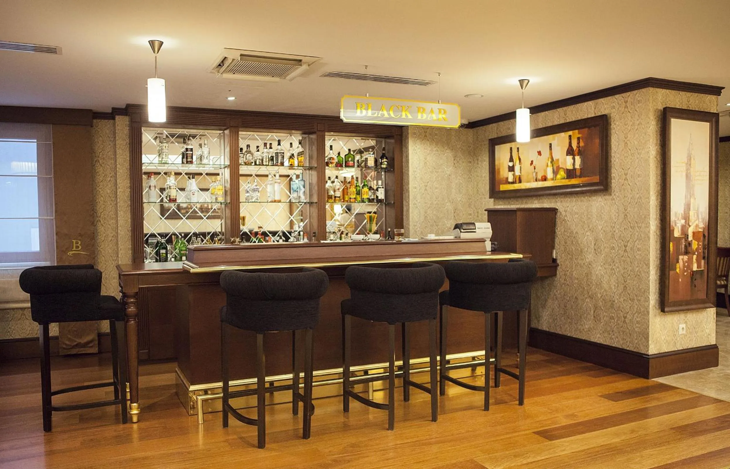 Lounge or bar in Bilek Istanbul Hotel