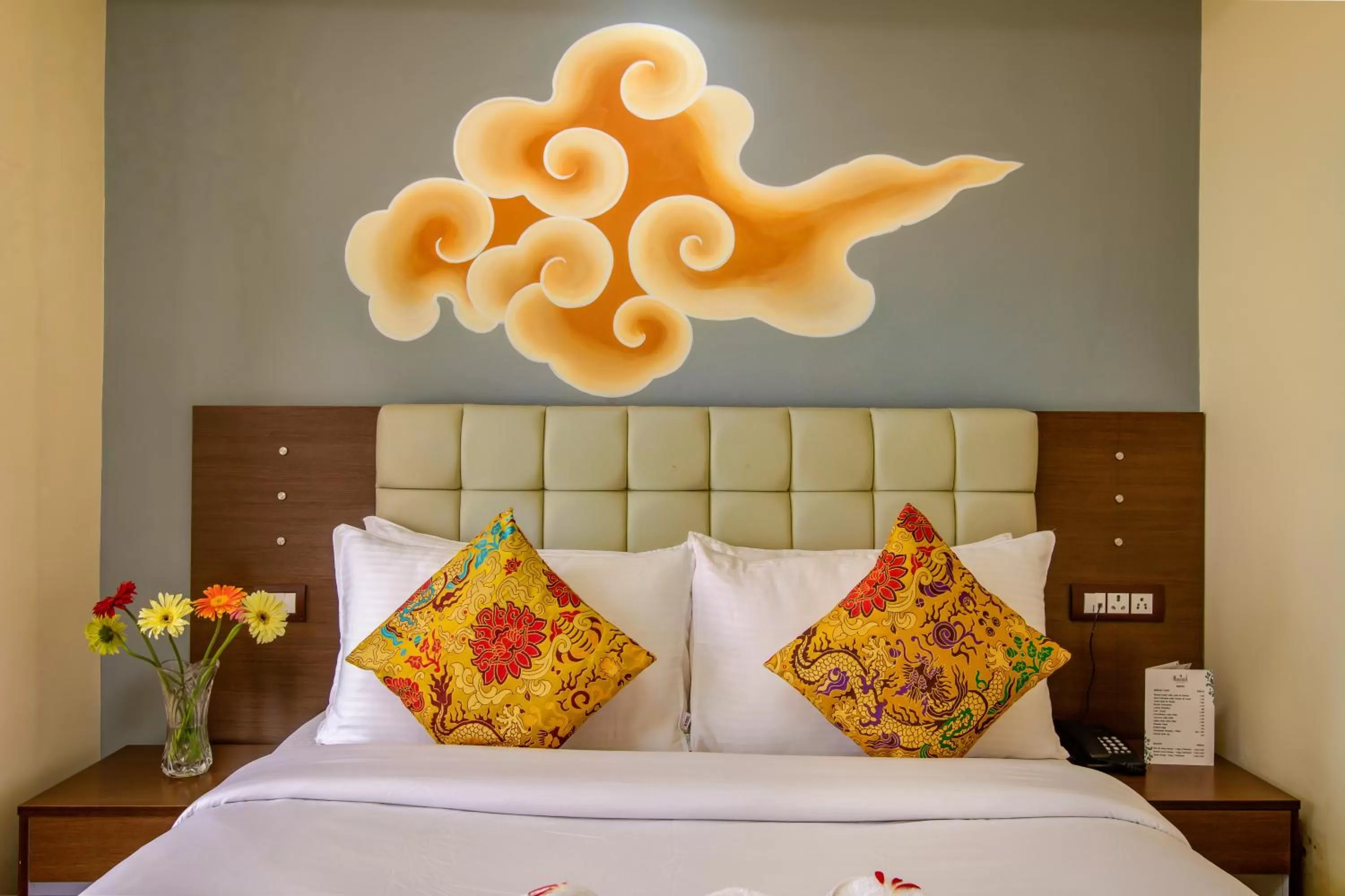 Bedroom, Bed in Muscatel Grand Silkroute - 300 Mts from MG Marg