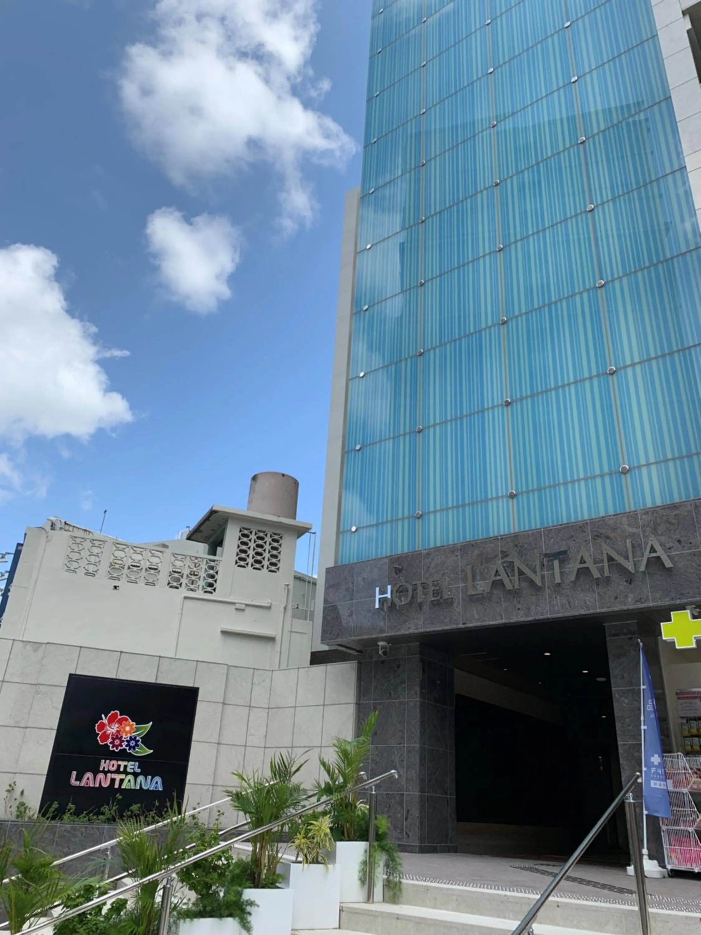 Facade/entrance in Hotel Lantana Naha Kokusai-Dori