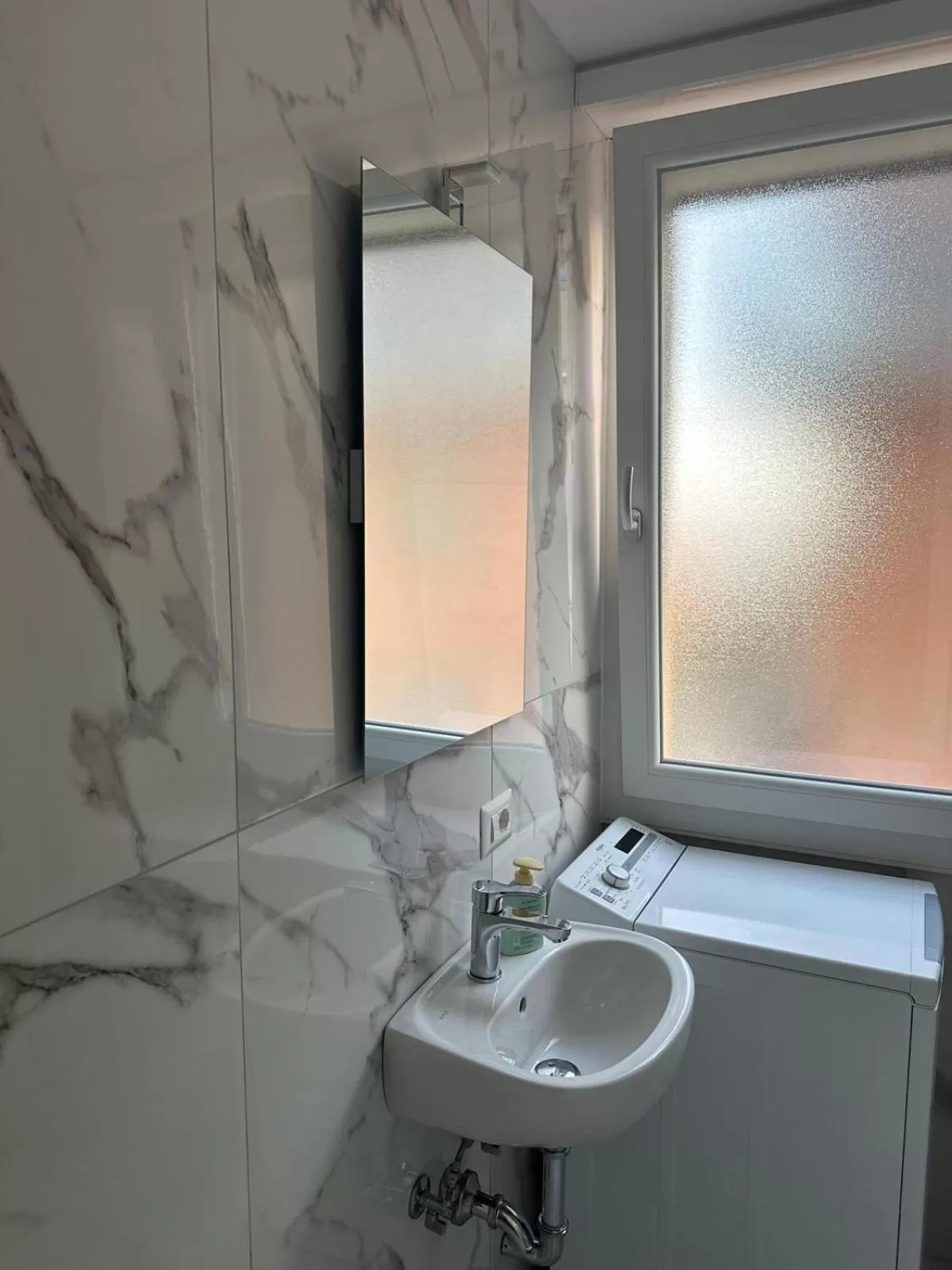 Al Porto Di Roma B&B