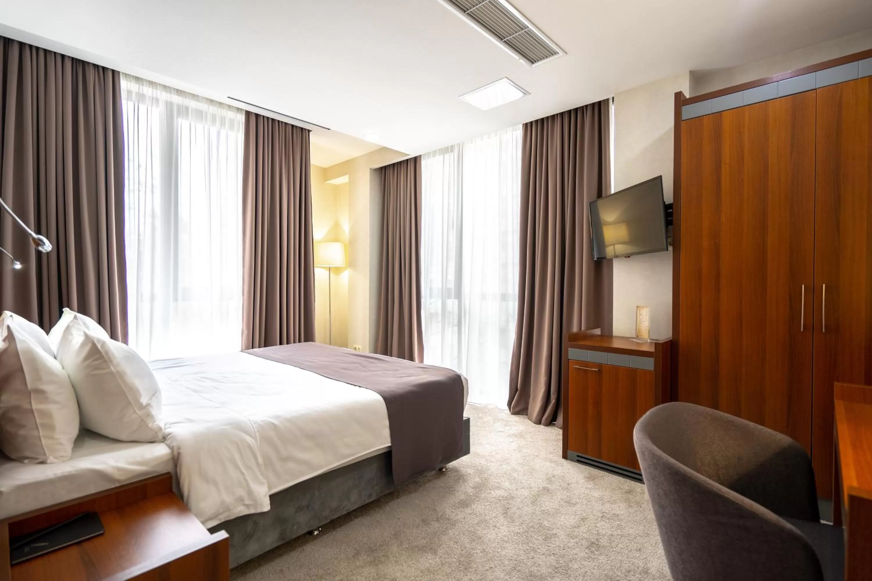 TV and multimedia in Hotel Atlas Abashidze