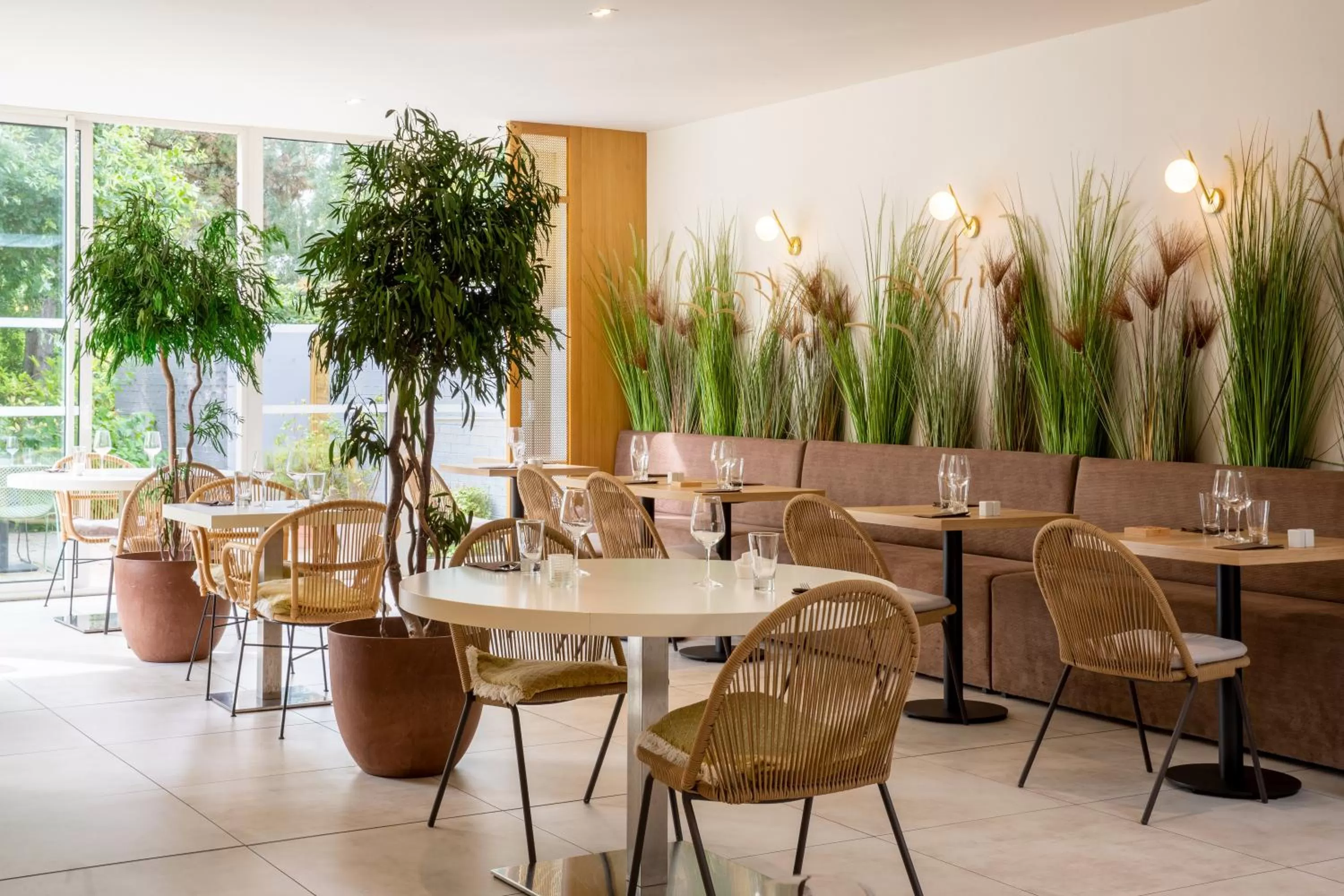 Restaurant/places to eat in Best Western Hotel du Lac Dunkerque- Restaurant ouvert 7/7 midi et soir