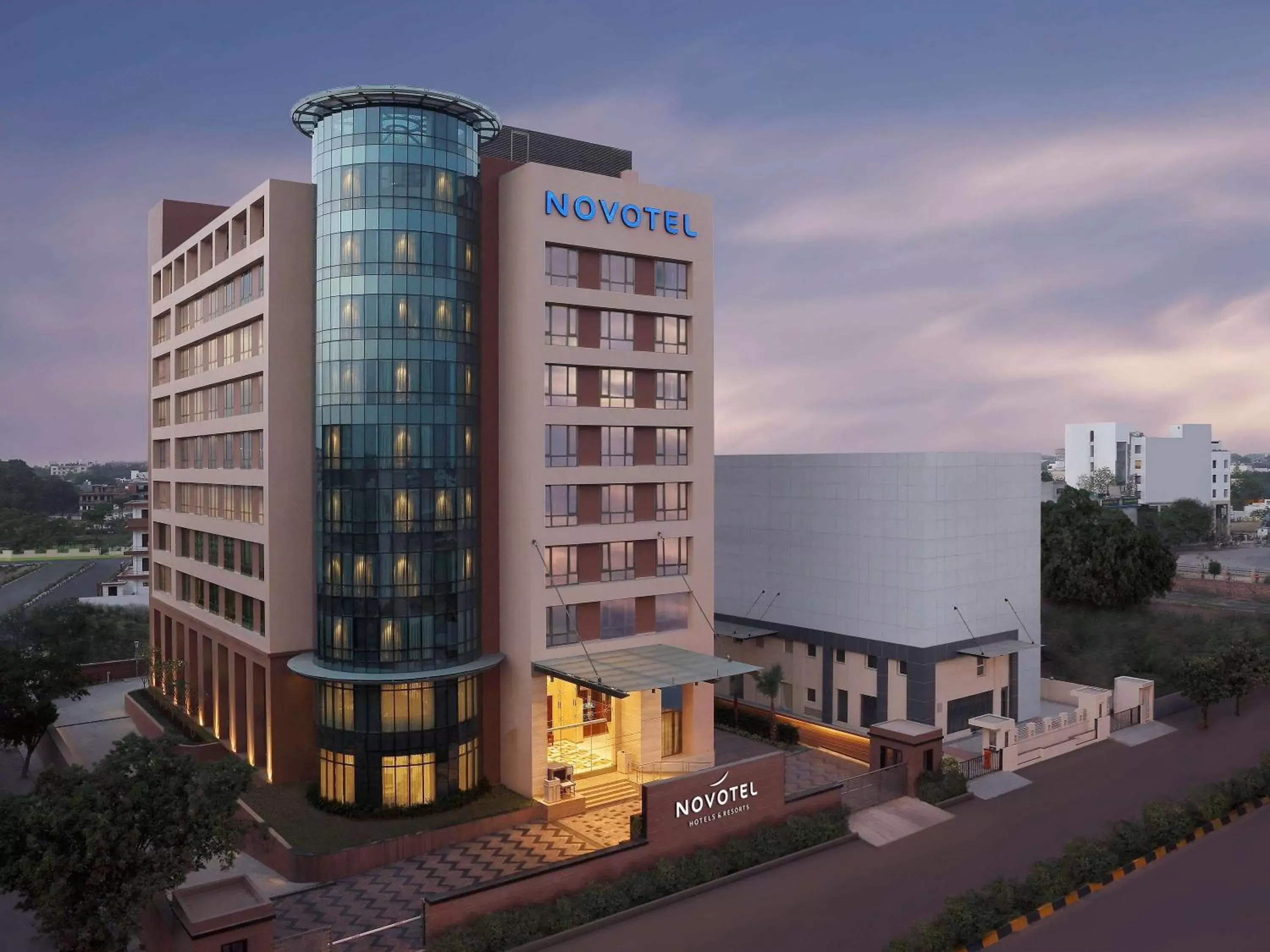 Novotel Lucknow Gomti Nagar Novotel Lucknow Gomti Nagar