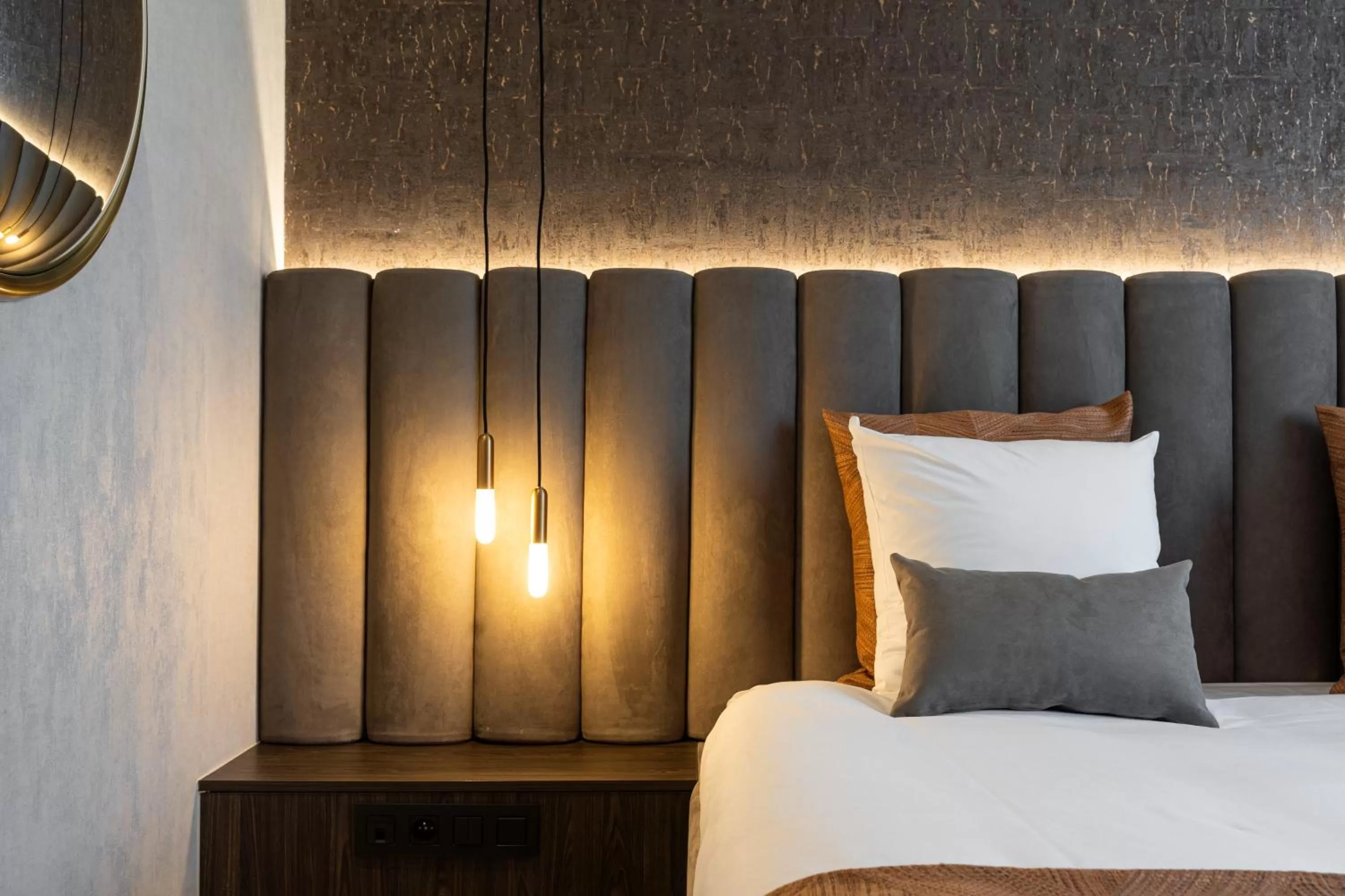 Bedroom, Bed in Van der Valk Hotel Mons Congres & Spa