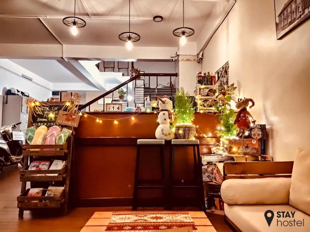 Staff in STAY hostel 2 - 350m from the ferry