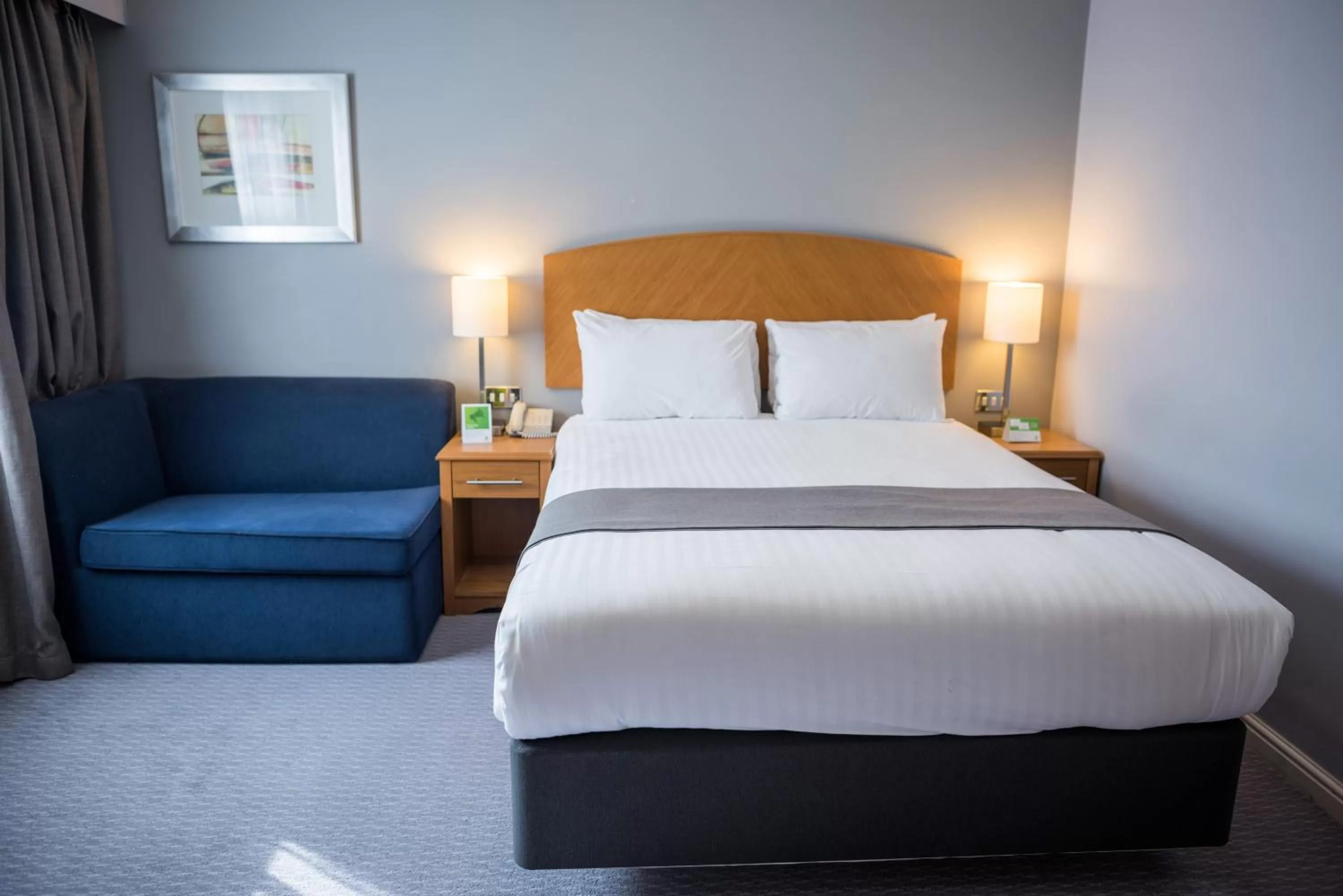 Photo of the whole room, Bed in Holiday Inn Manchester West by IHG