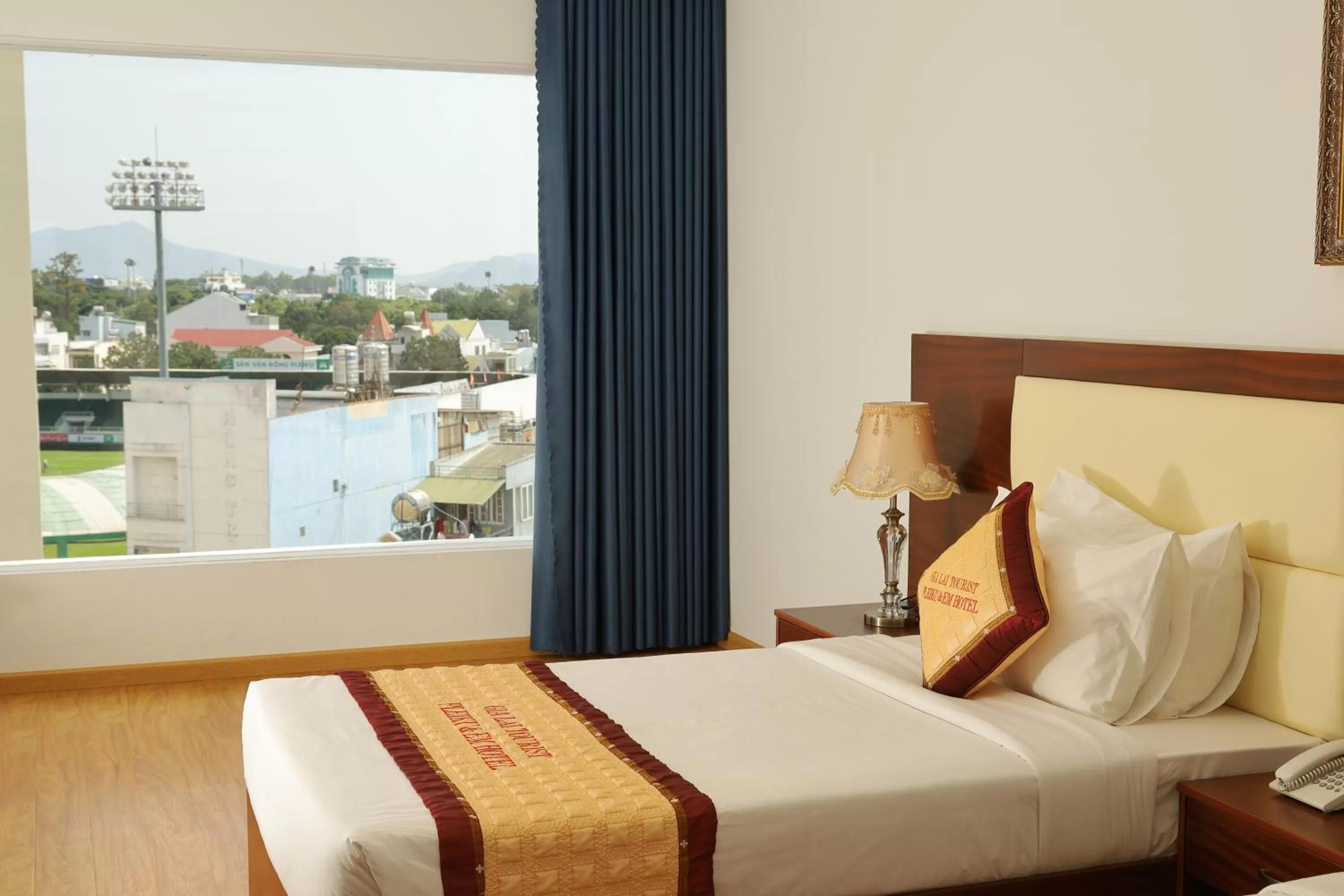 Bedroom, Bed in Pleiku & Em Hotel by Gia Lai Tourist