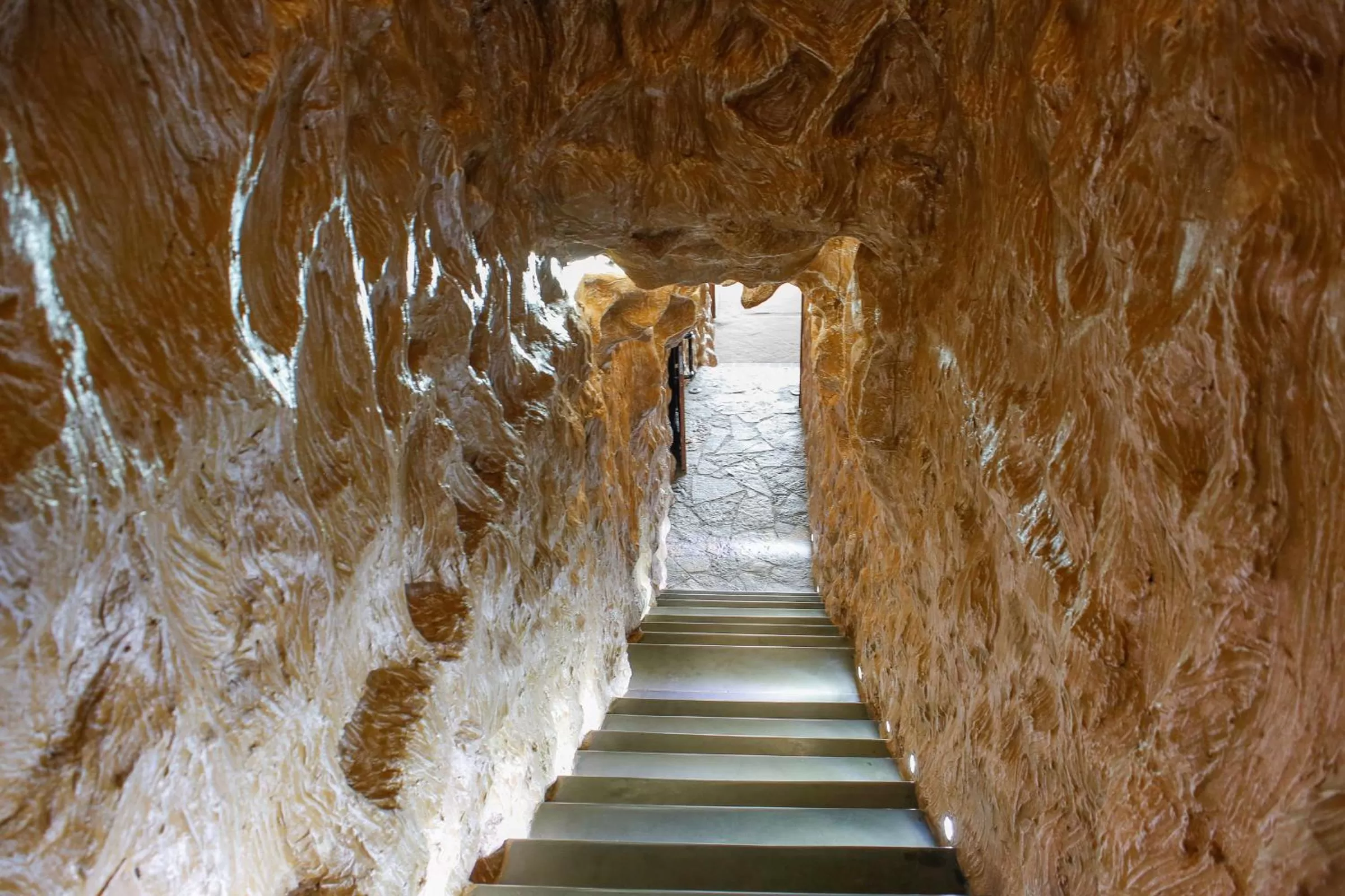 Property building in Hotel Shpella