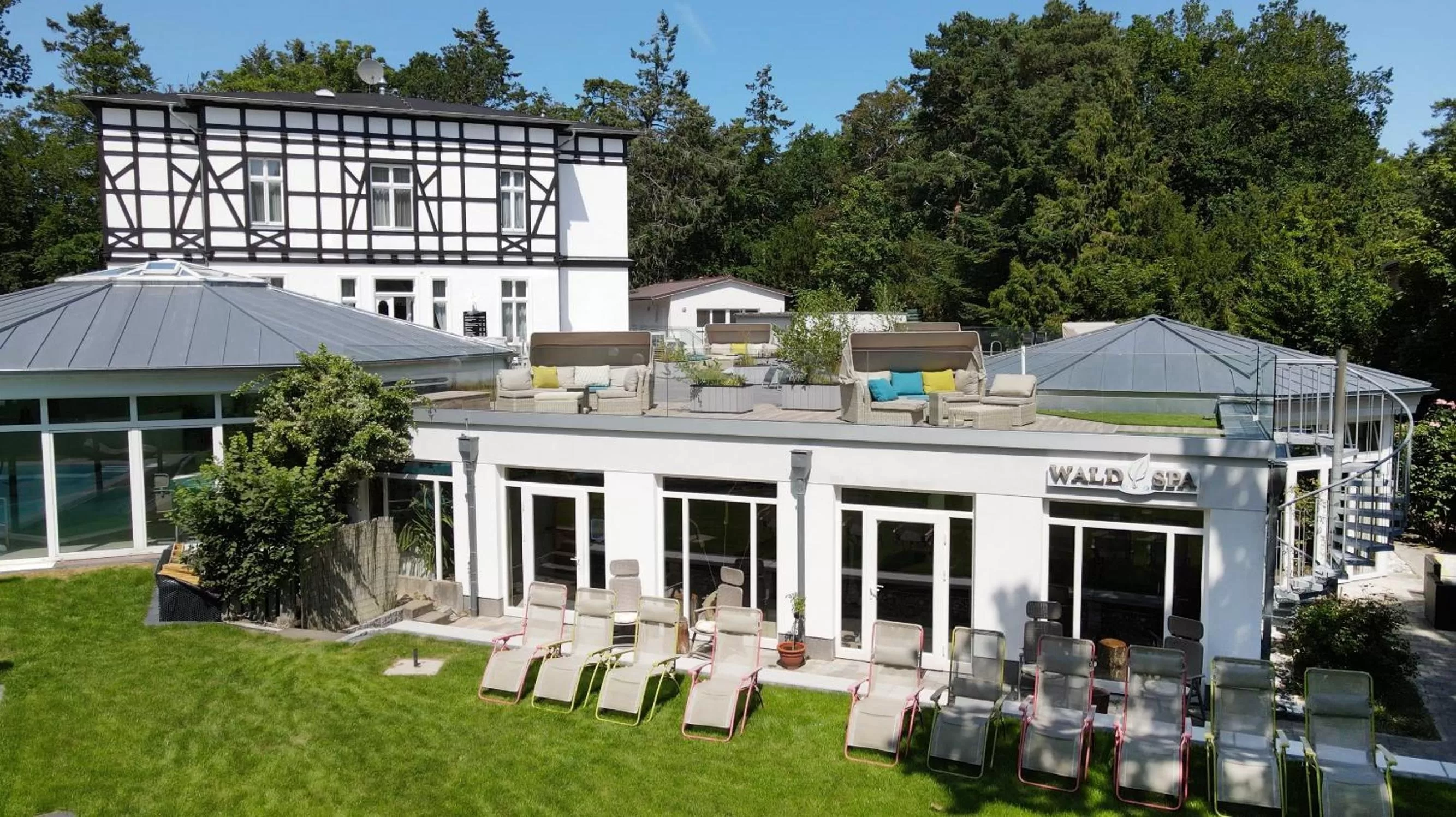 Property building in Best Western Plus Ostseehotel Waldschloesschen