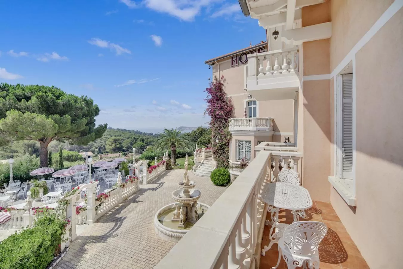 Balcony/Terrace in Le Château de Mei Lese