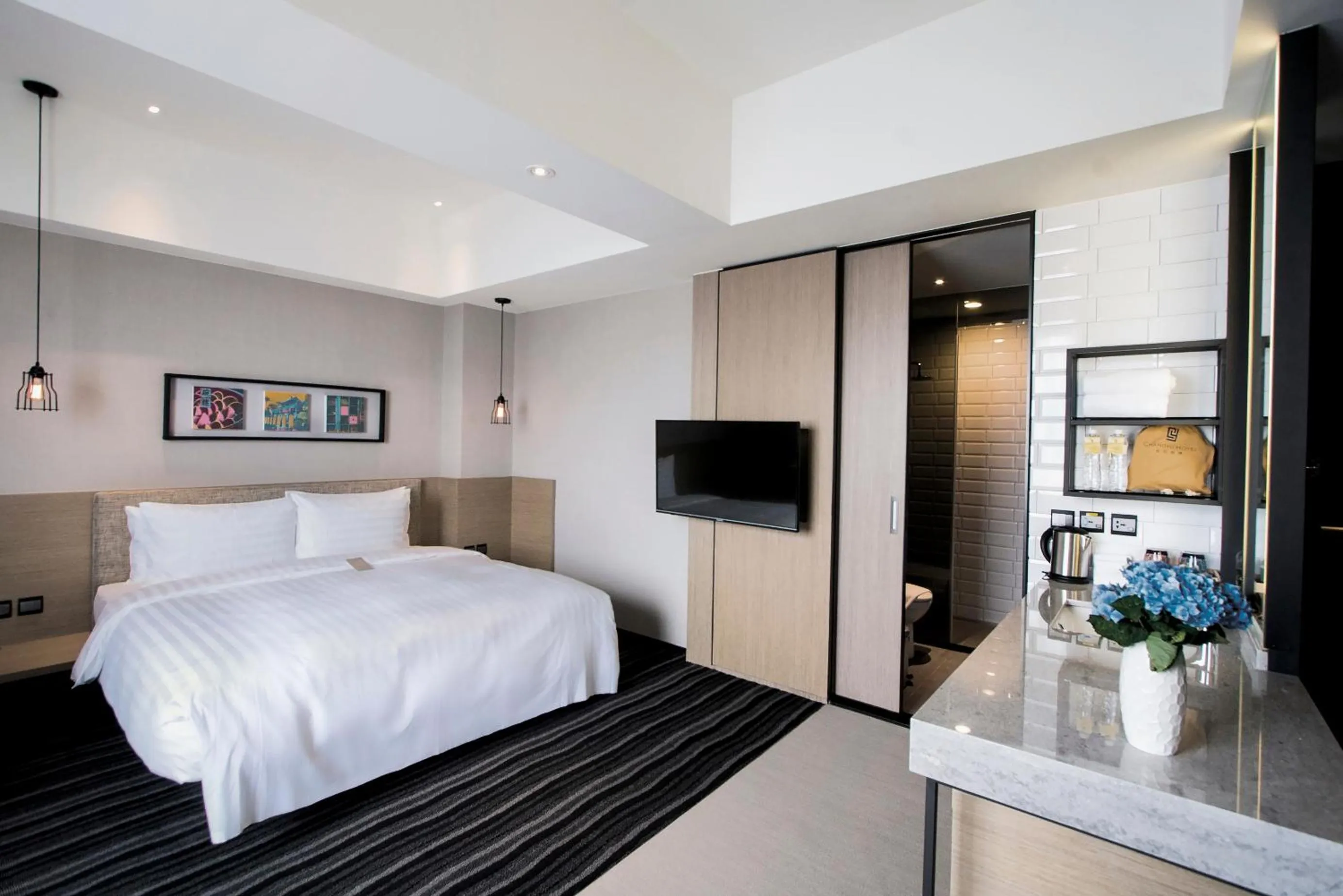 Photo of the whole room, Bed in Changyu Hotel