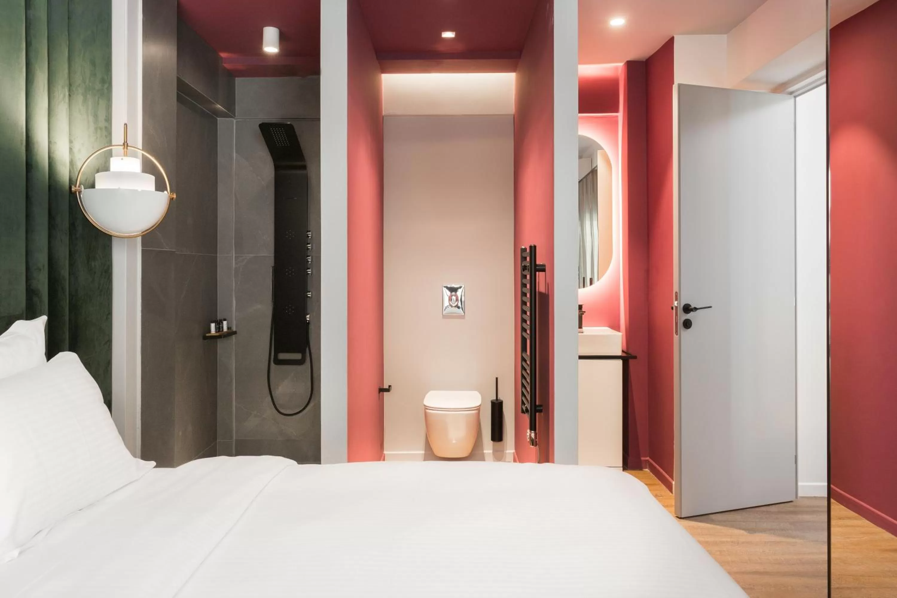 Shower, Bed in LUX&EASY Athens Downtown Apartments