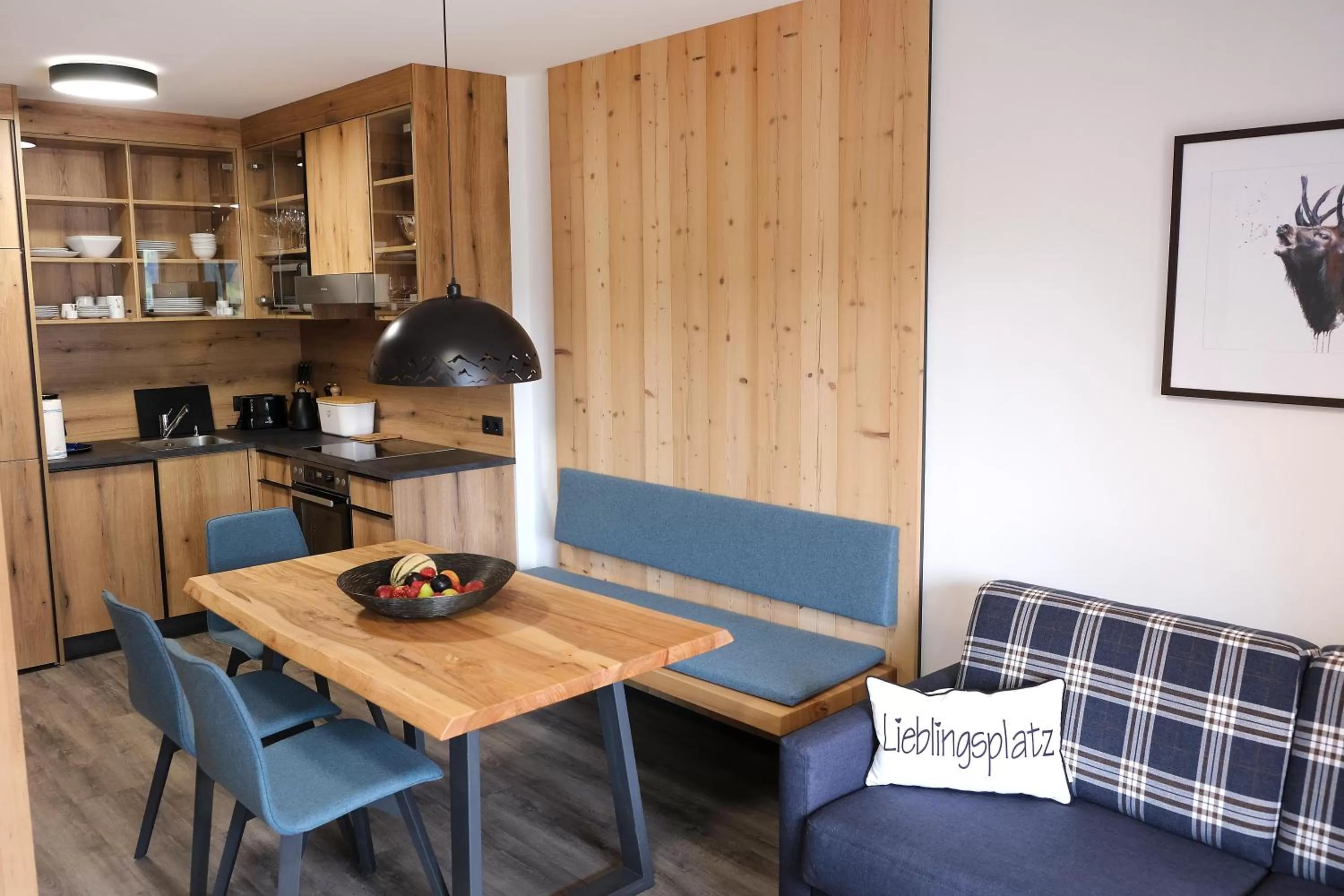 Dining area in Hotel Bayerischer Hof