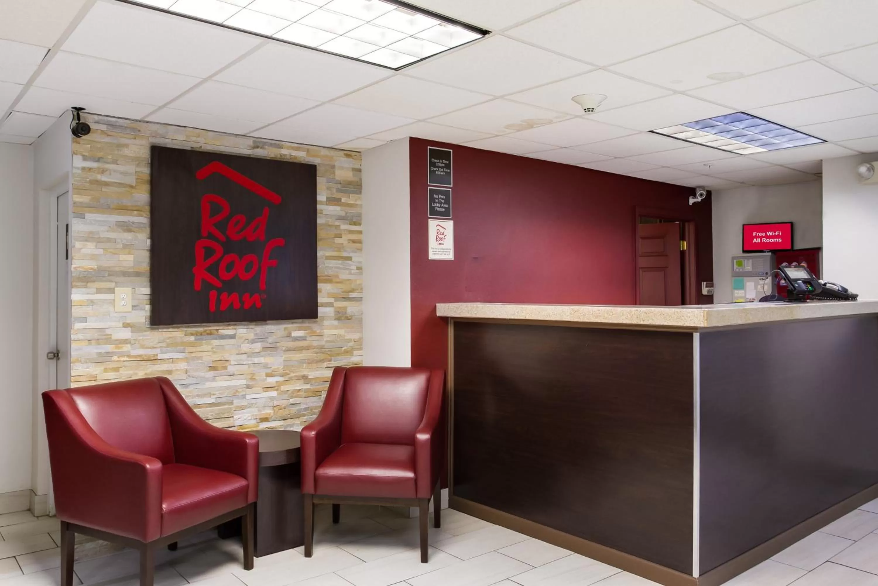 Lobby or reception in Red Roof Inn York Downtown