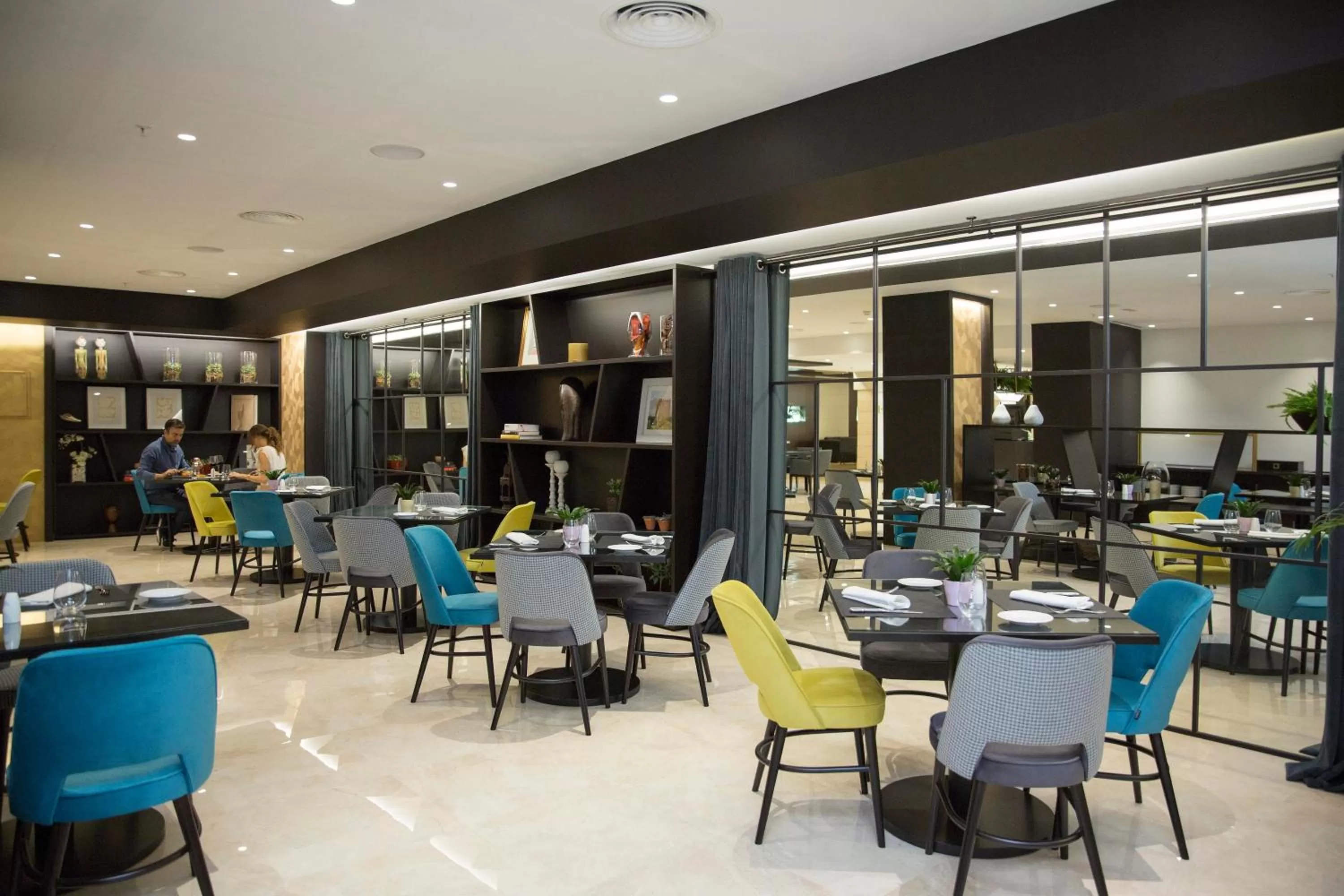 Restaurant/places to eat in Intelier Rosa