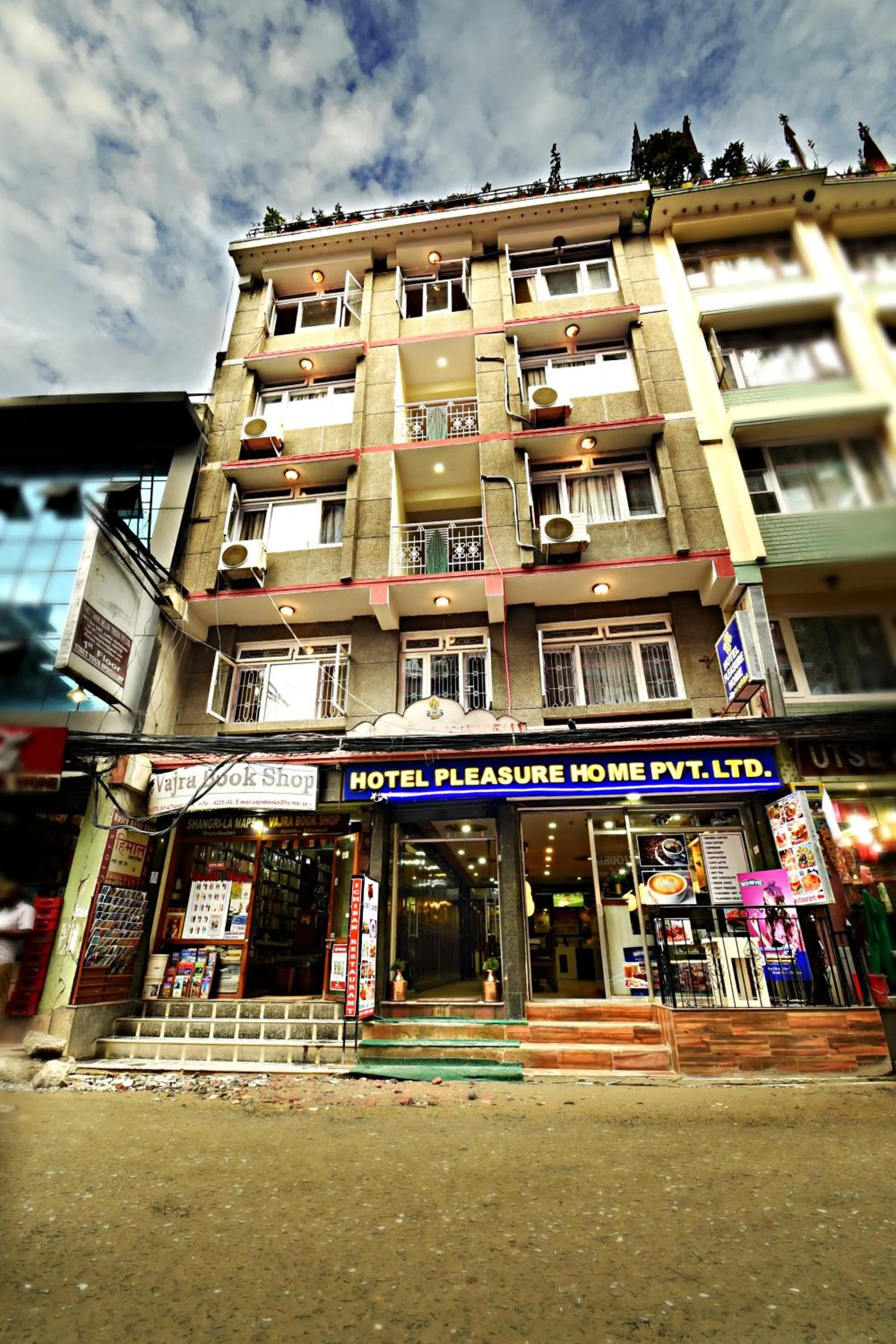 Property building in Hotel Pleasure Home