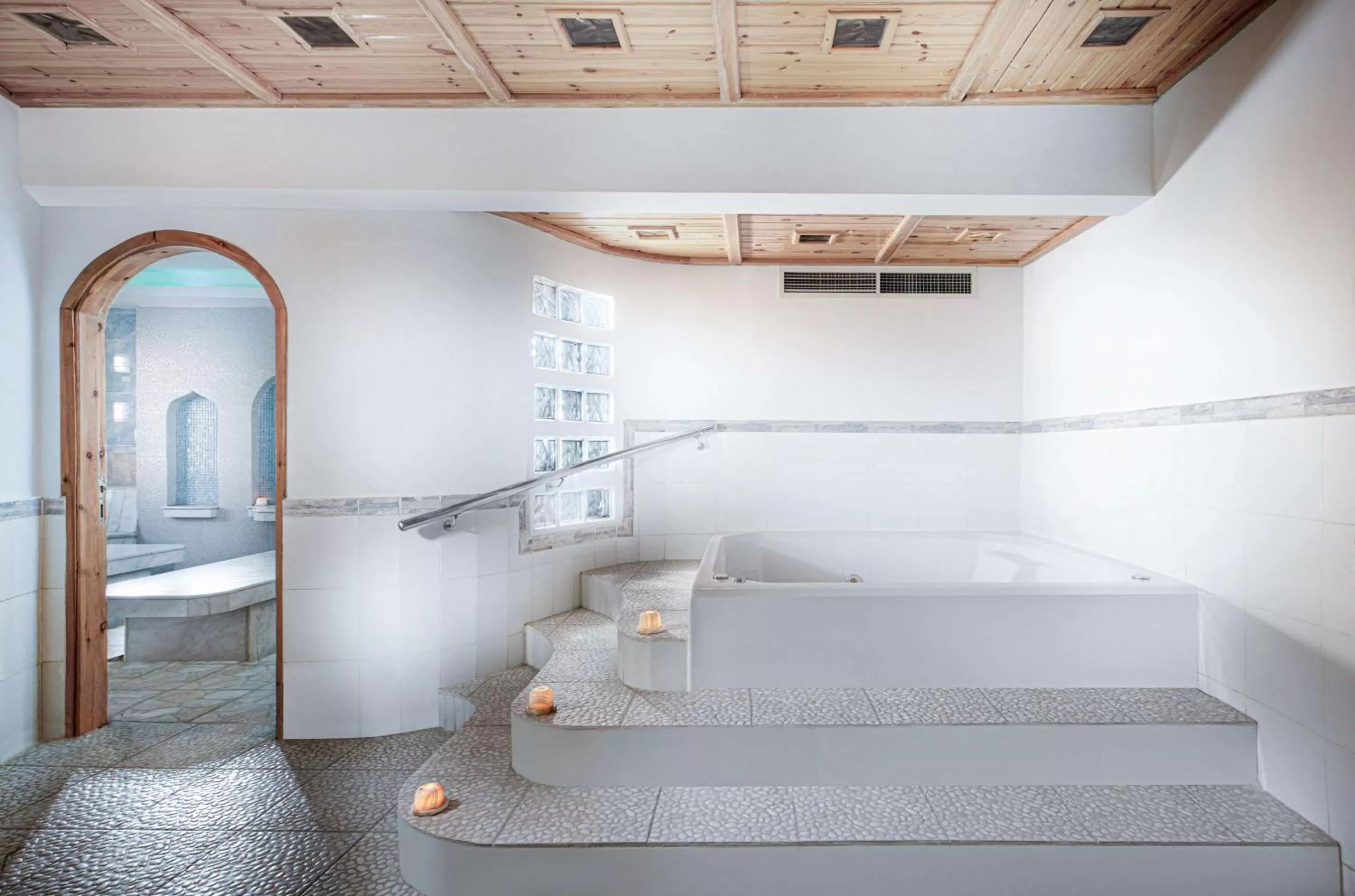 Massage in Steigenberger Nile Palace Luxor - Convention Center