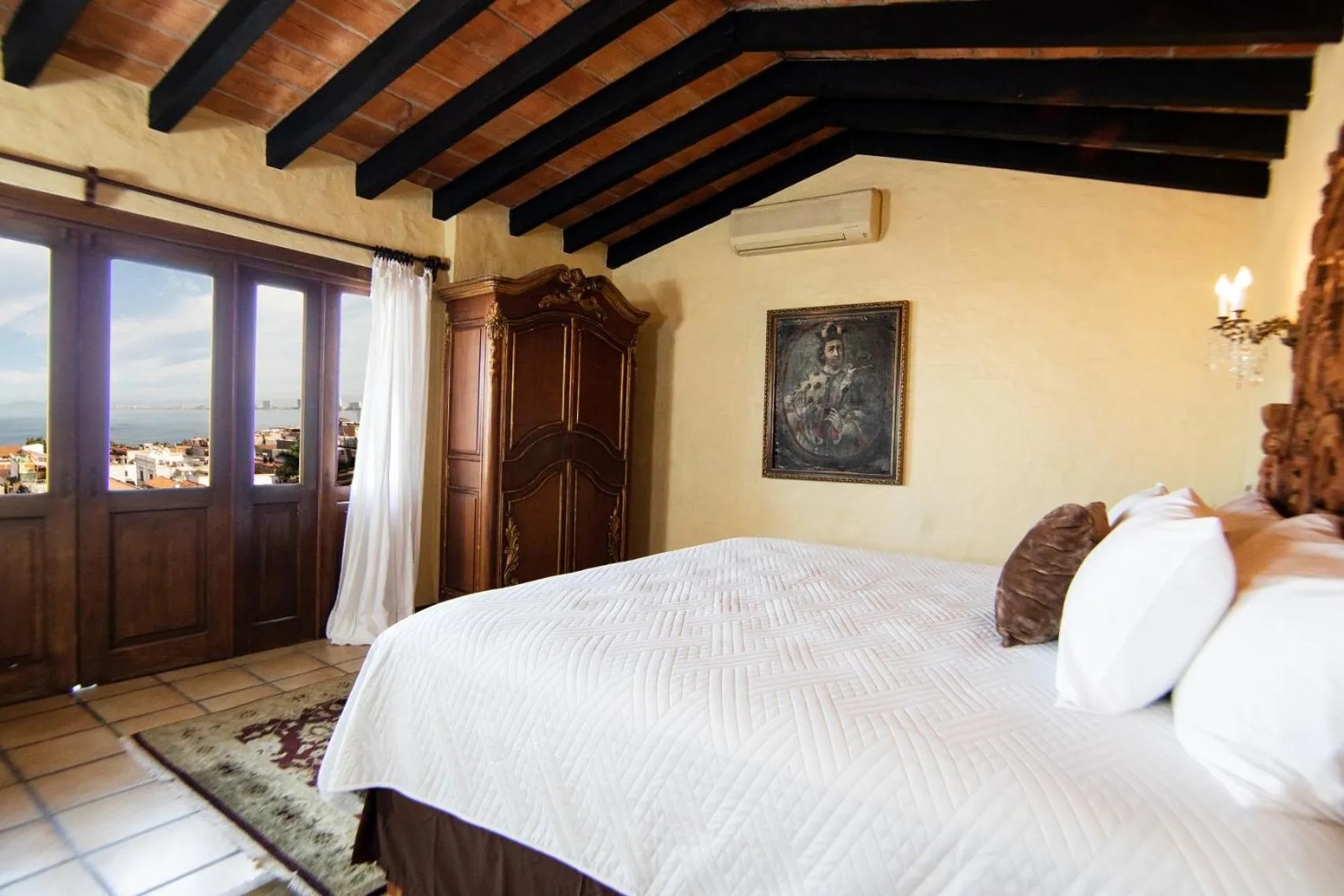 Photo of the whole room, Bed in BellView Hotel Boutique