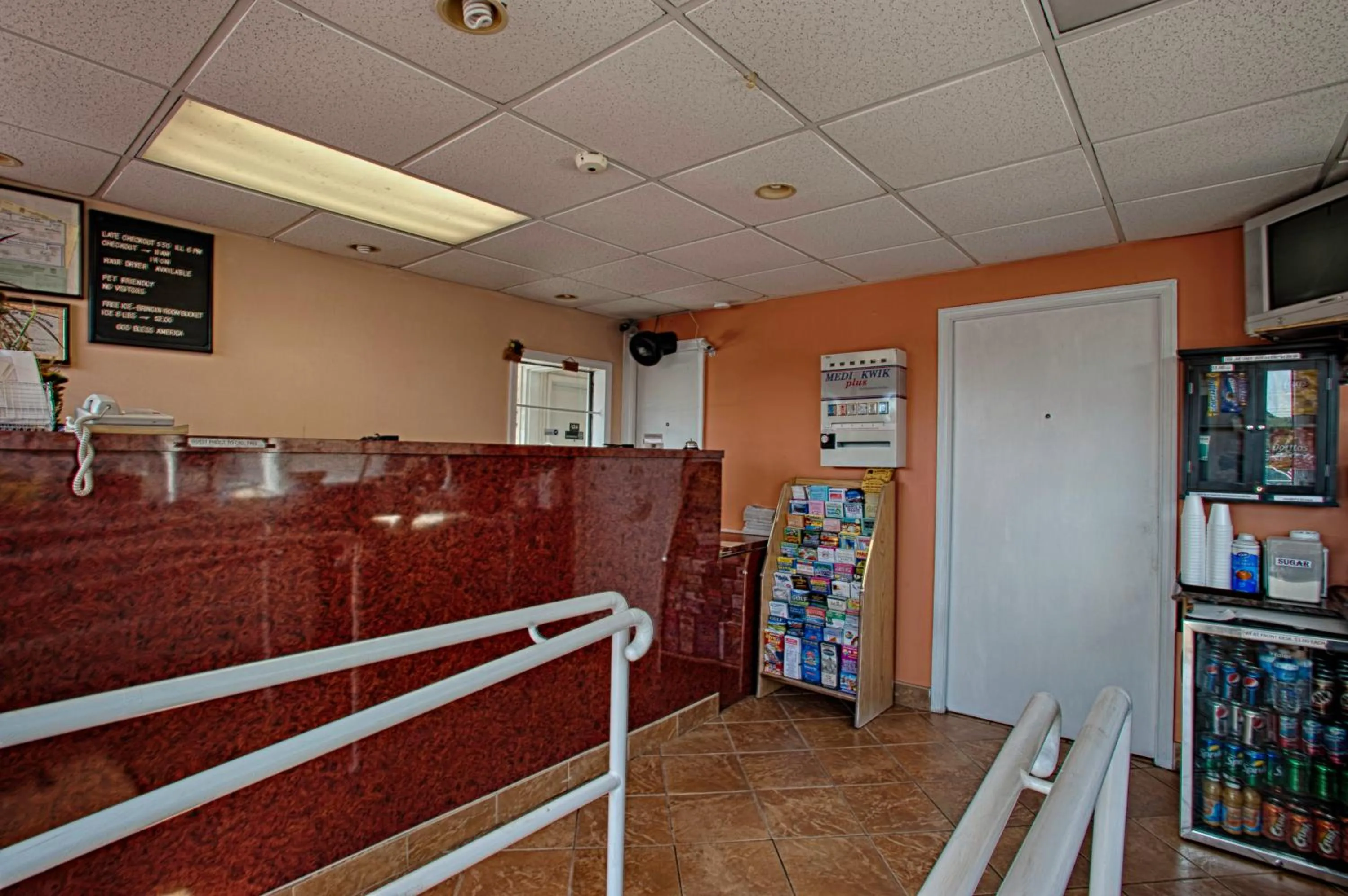 Lobby or reception in Economy Motel Inn and Suites Somers Point