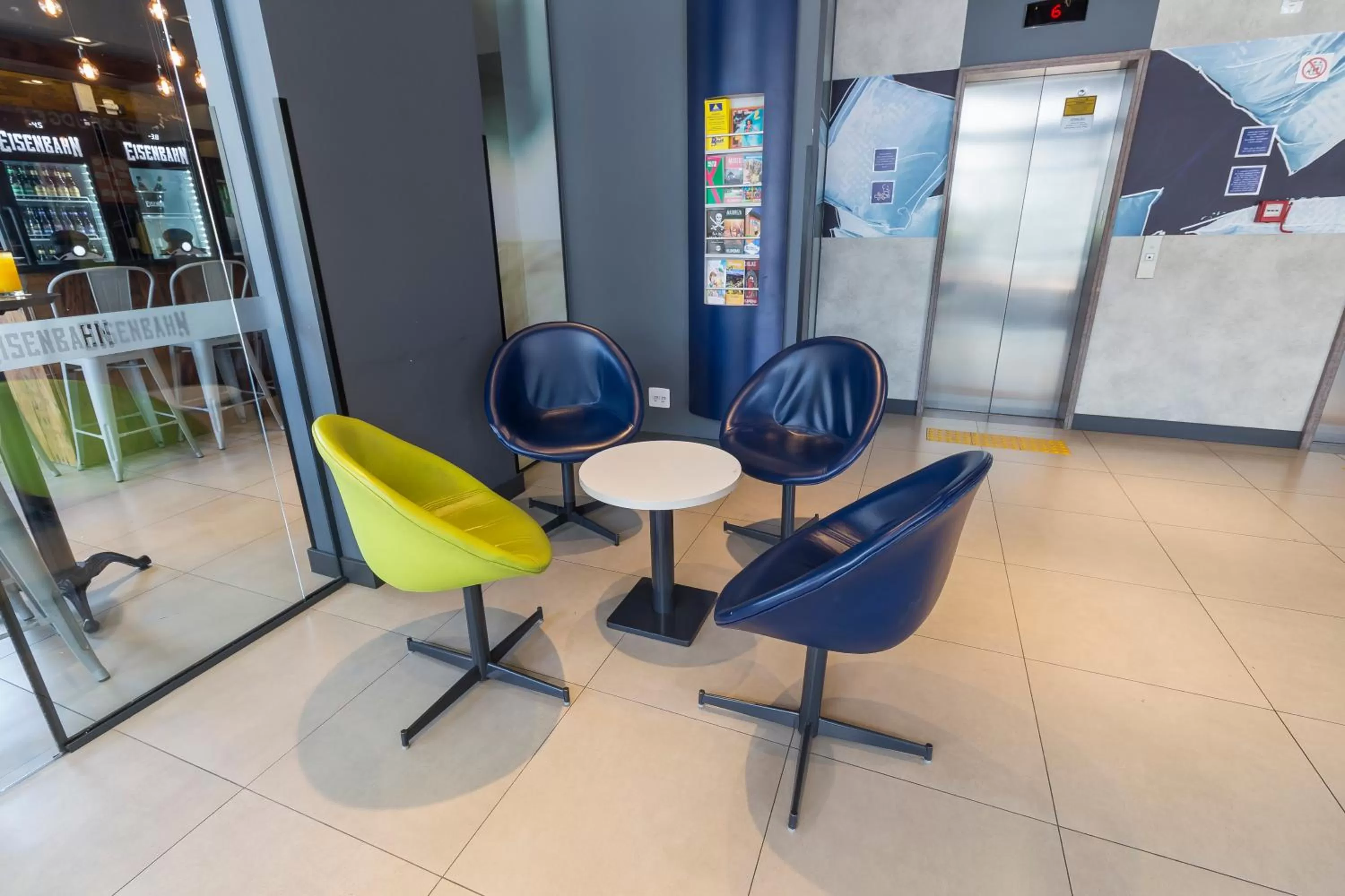 Kitchen or kitchenette in ibis budget Blumenau