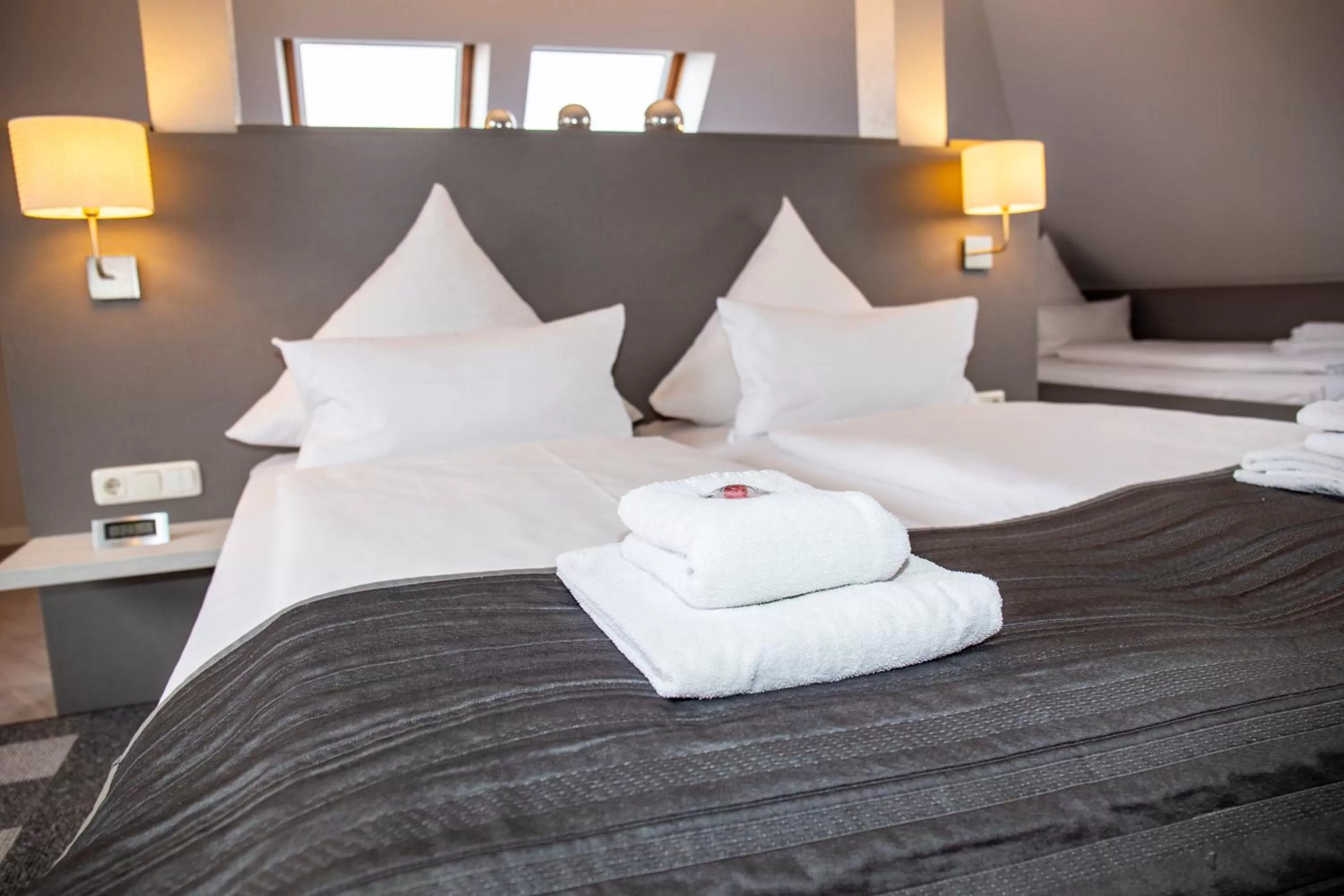 Staff, Bed in Hotel "Zur Mühle"