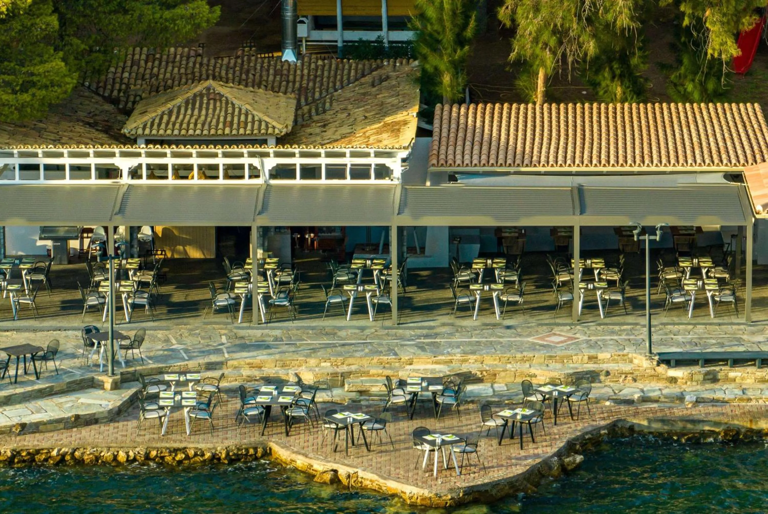 Restaurant/places to eat in Ramada Loutraki Poseidon Resort