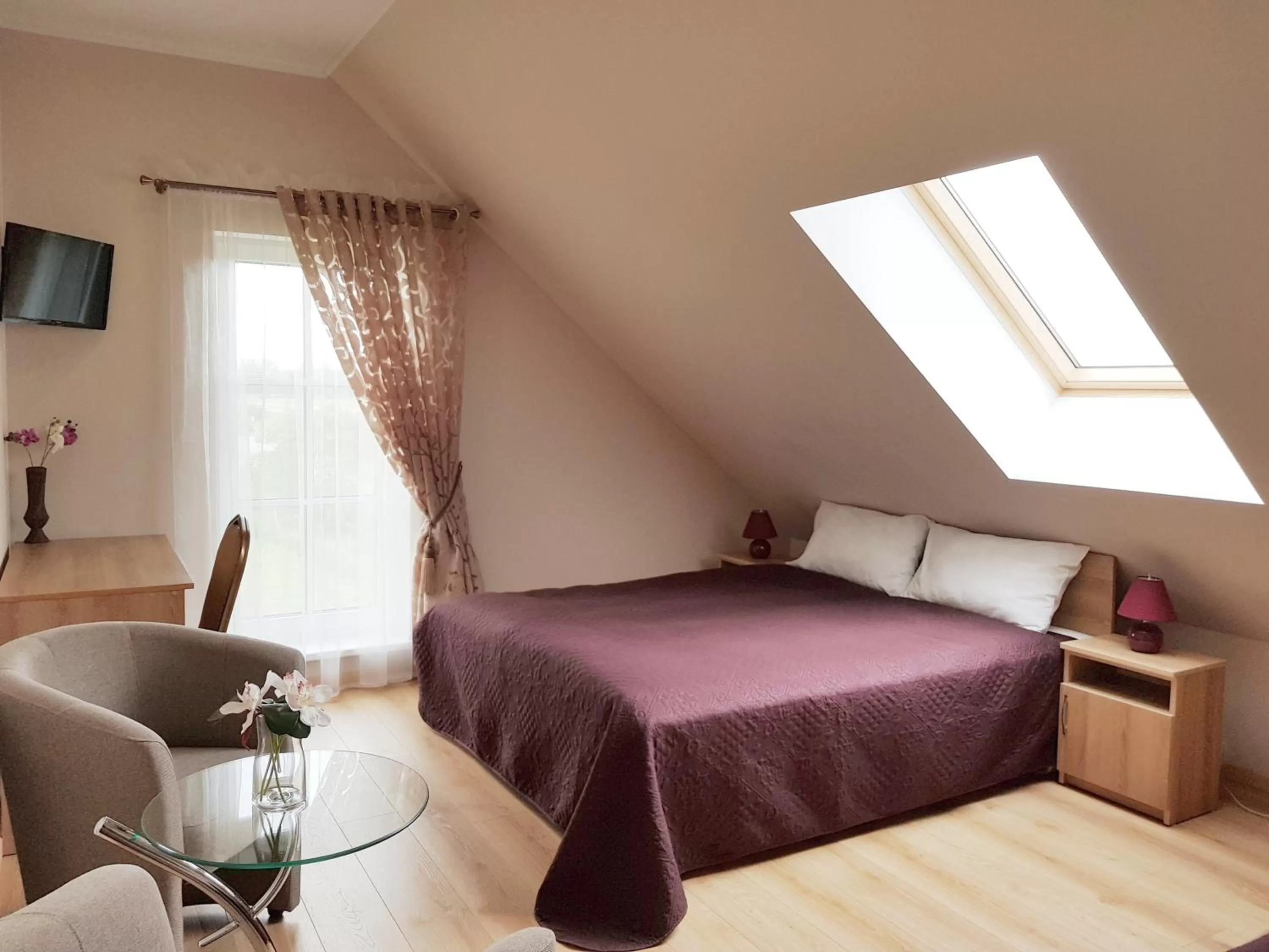 Photo of the whole room, Bed in "Trakaitis" apartments in Villa