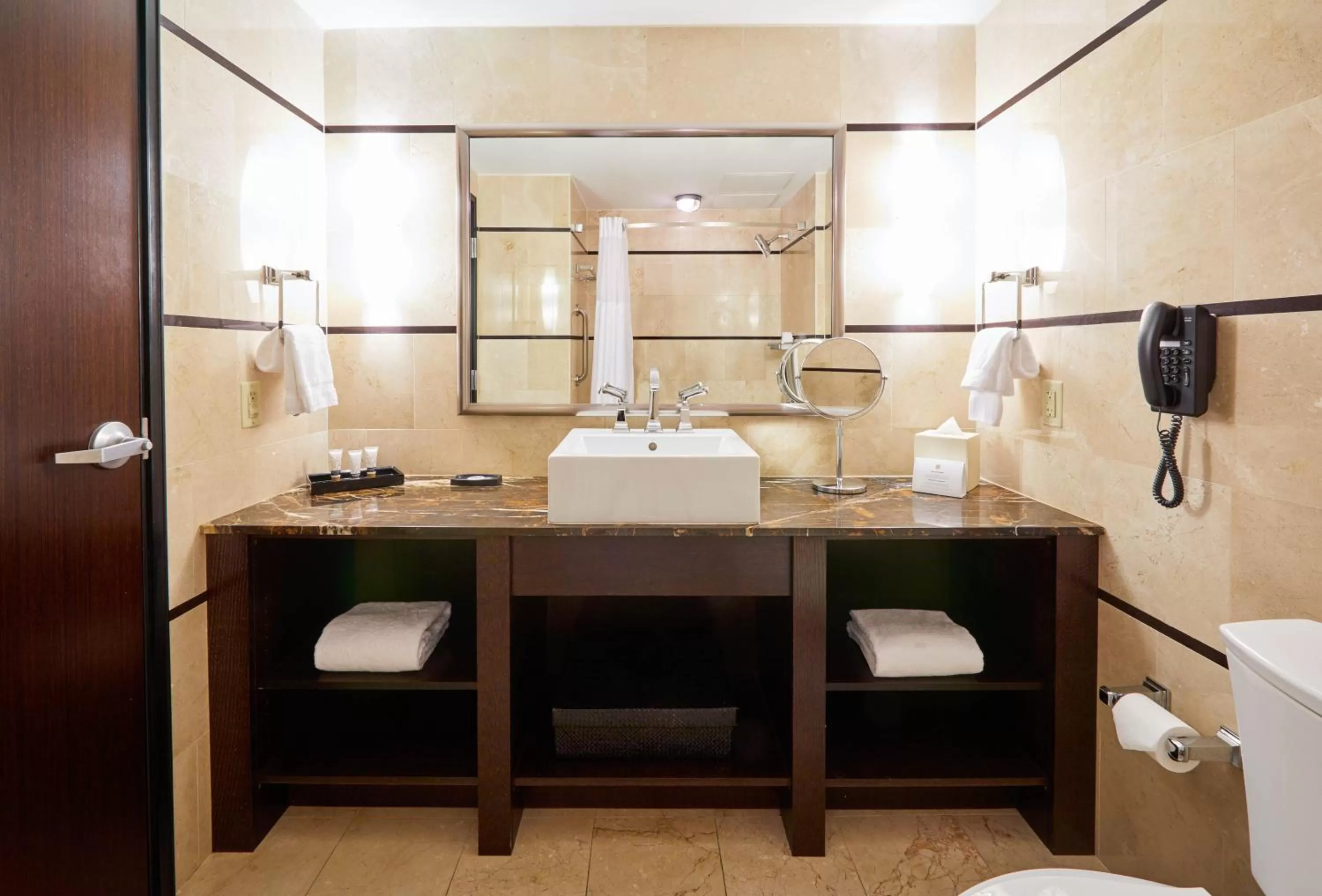 Bathroom in Miccosukee Casino & Resort