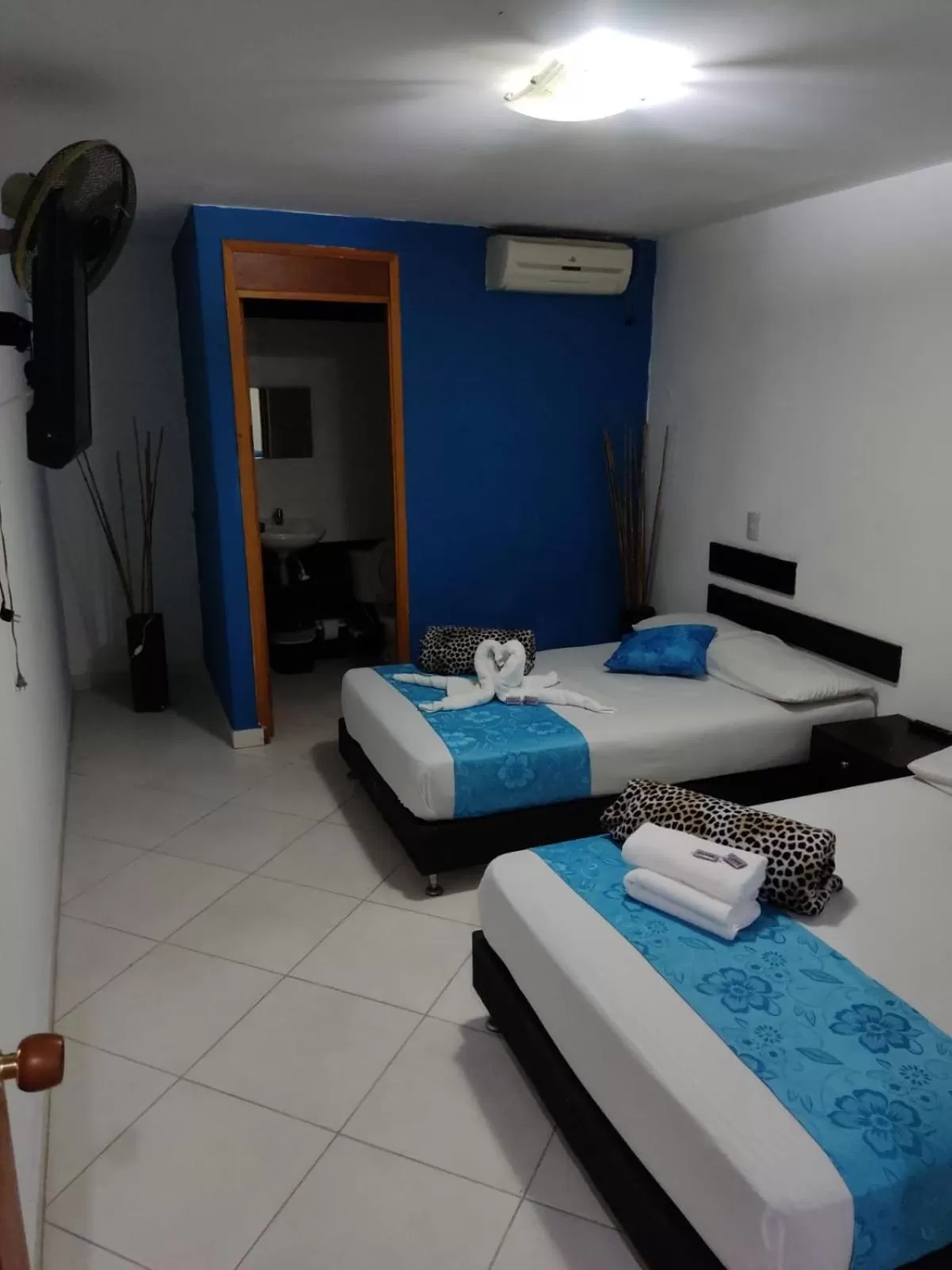 Bed in Hotel Miami Beach